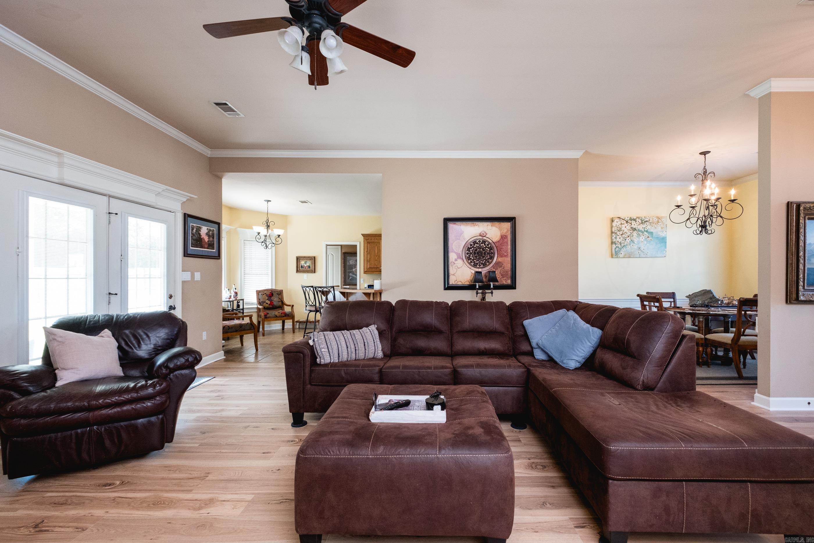 116 Valderrama Drive Property Photo 6