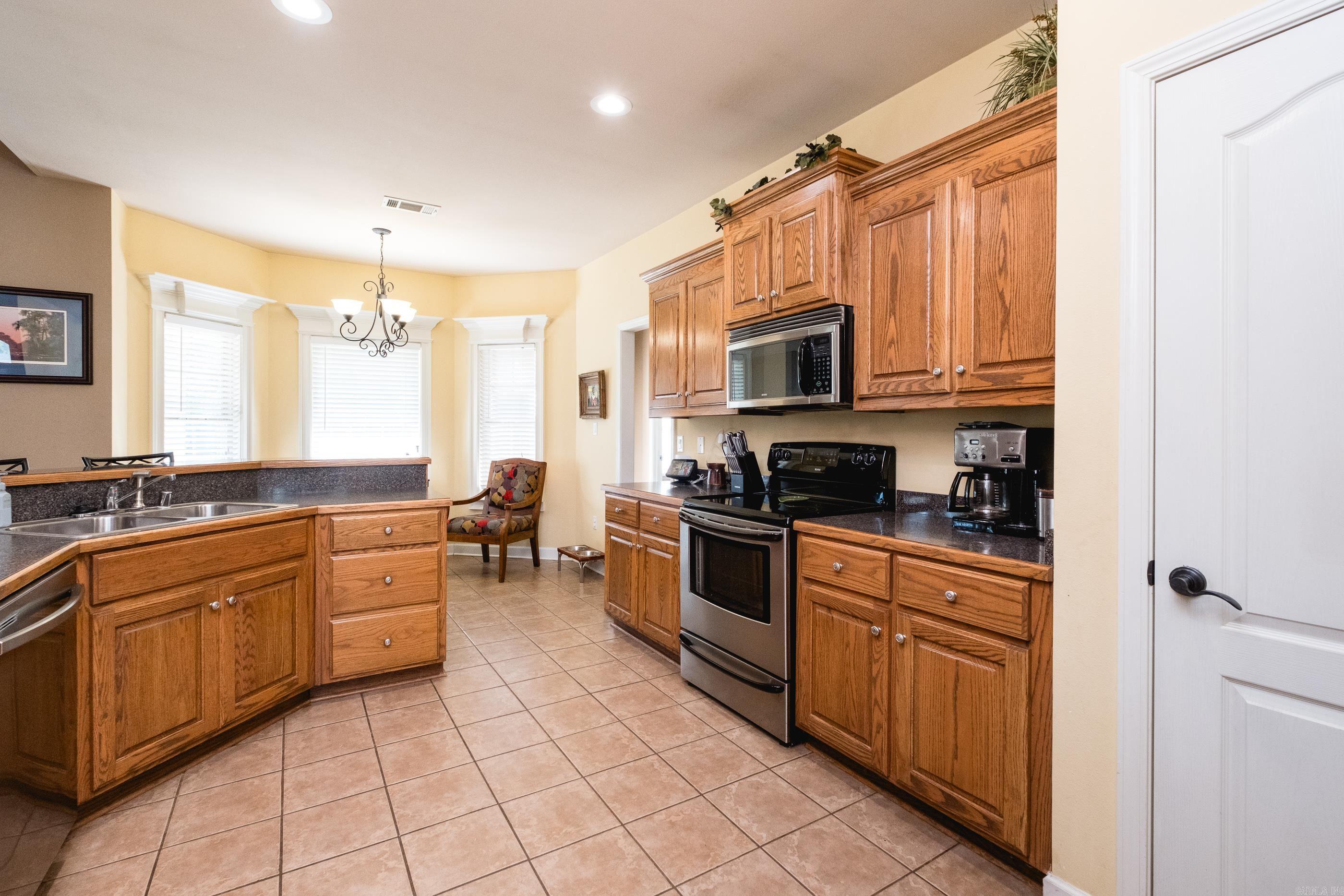 116 Valderrama Drive Property Photo 11