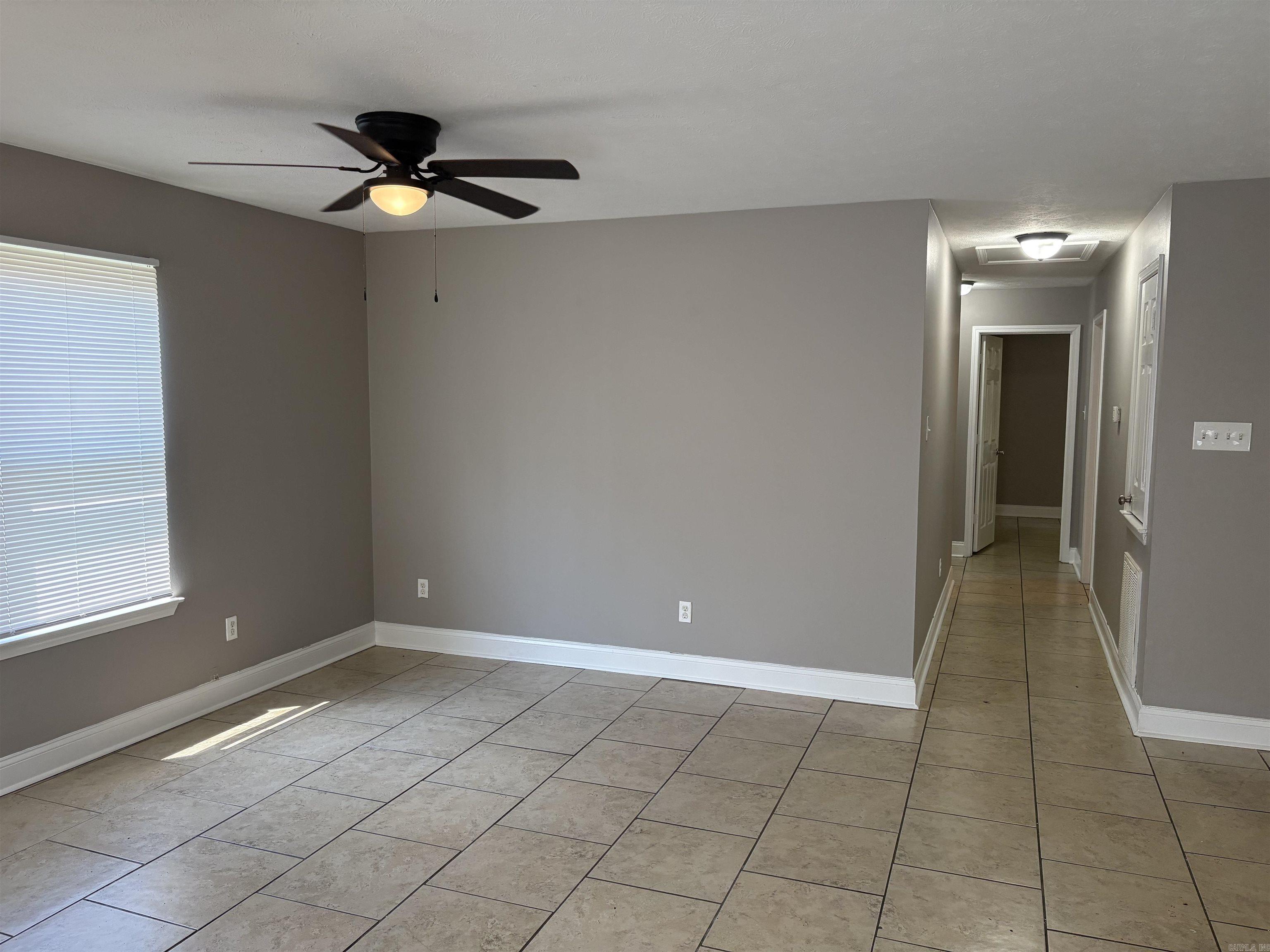 301 Clint Road B Property Photo 3