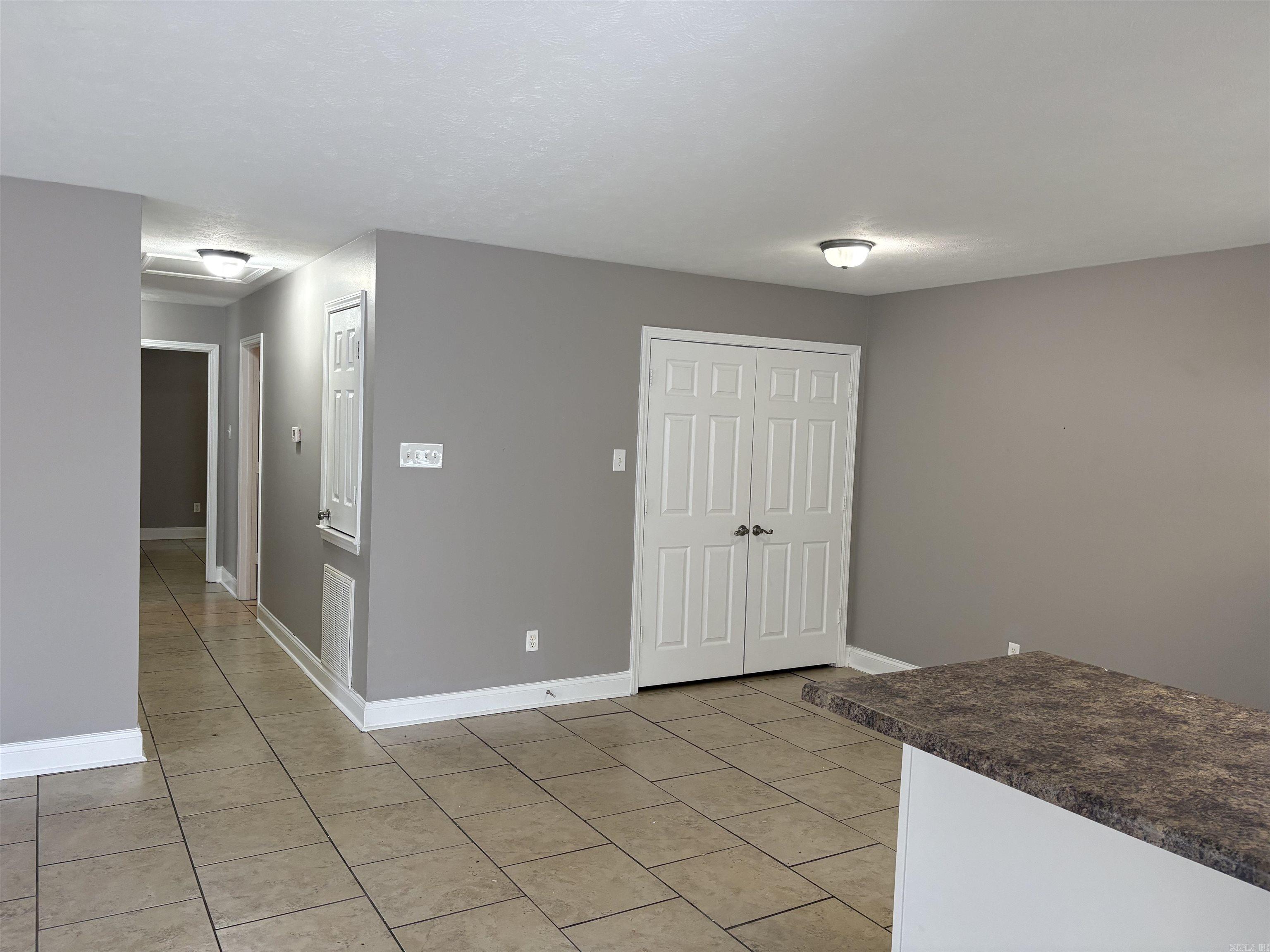301 Clint Road B Property Photo 4
