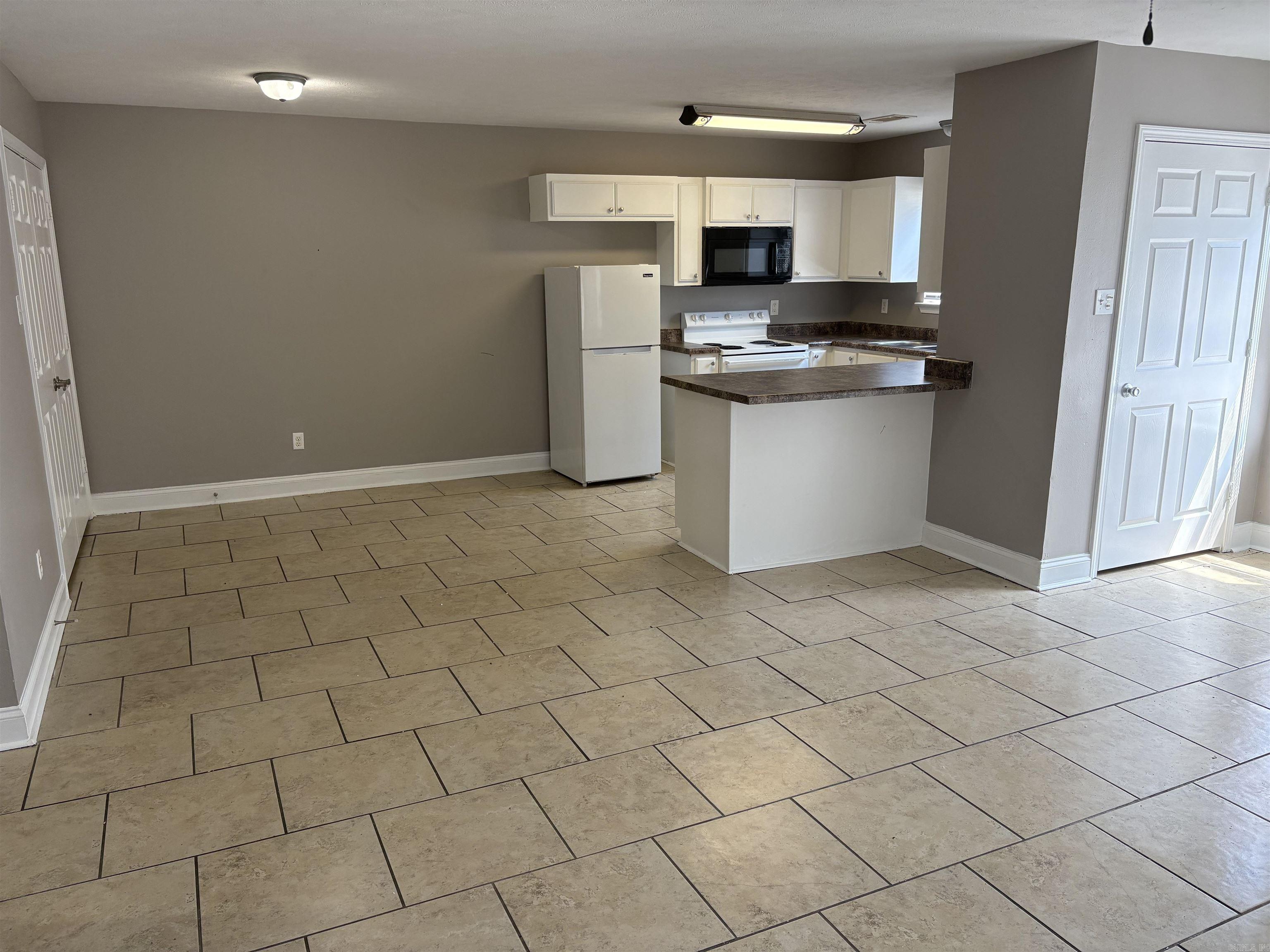 301 Clint Road B Property Photo 5