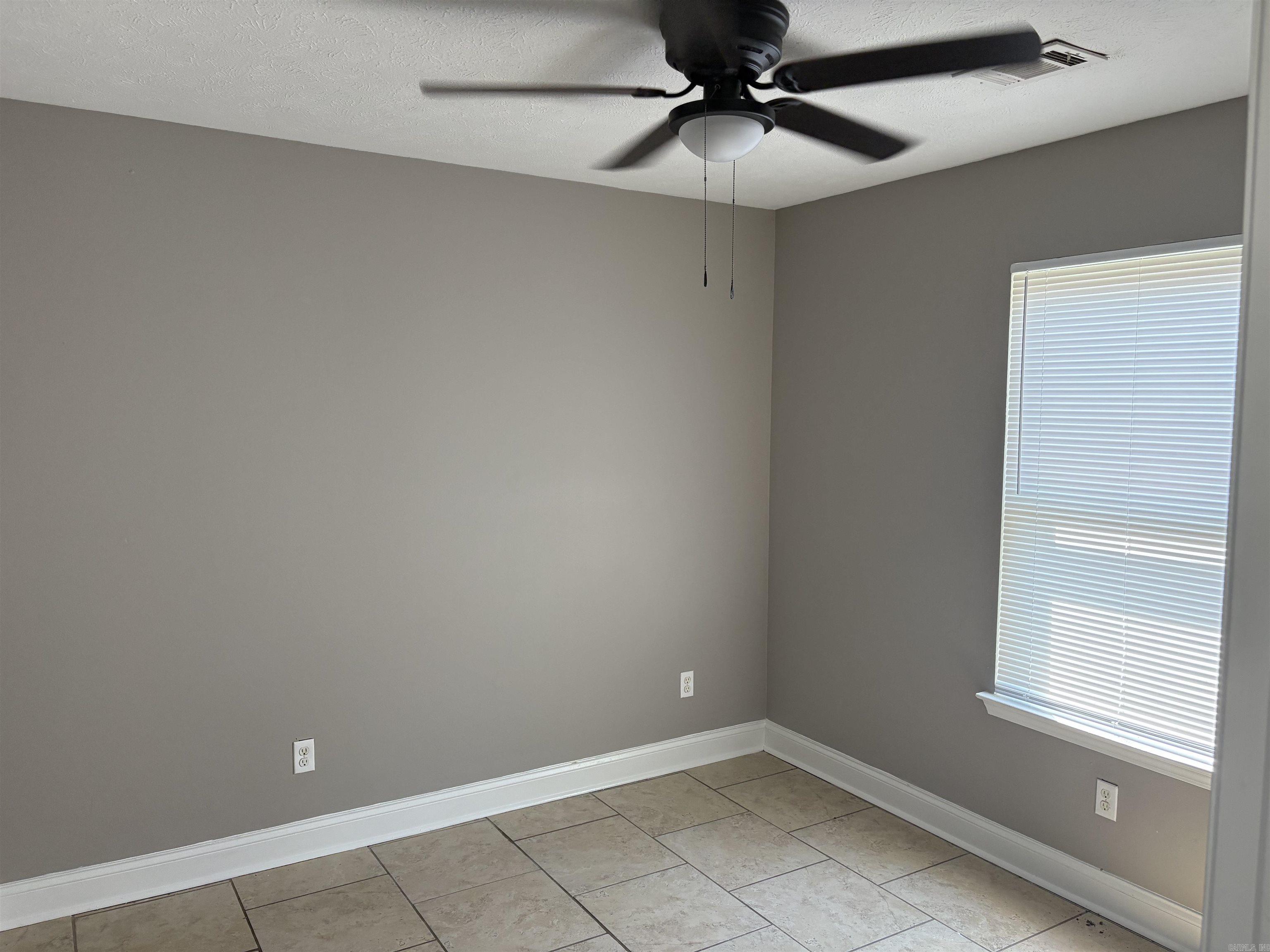 301 Clint Road B Property Photo 8