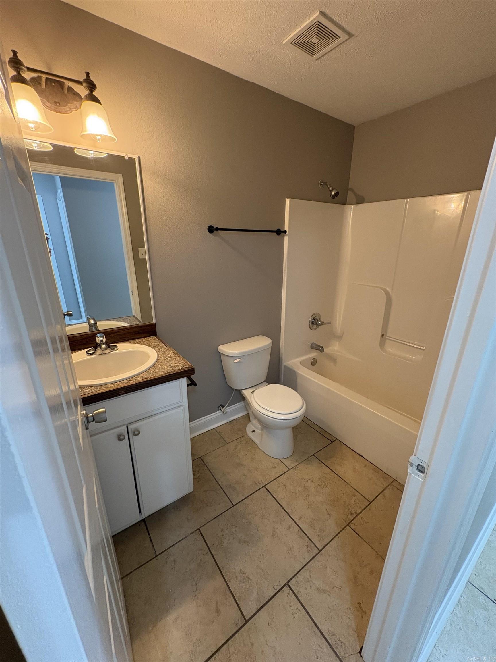 301 Clint Road B Property Photo 12