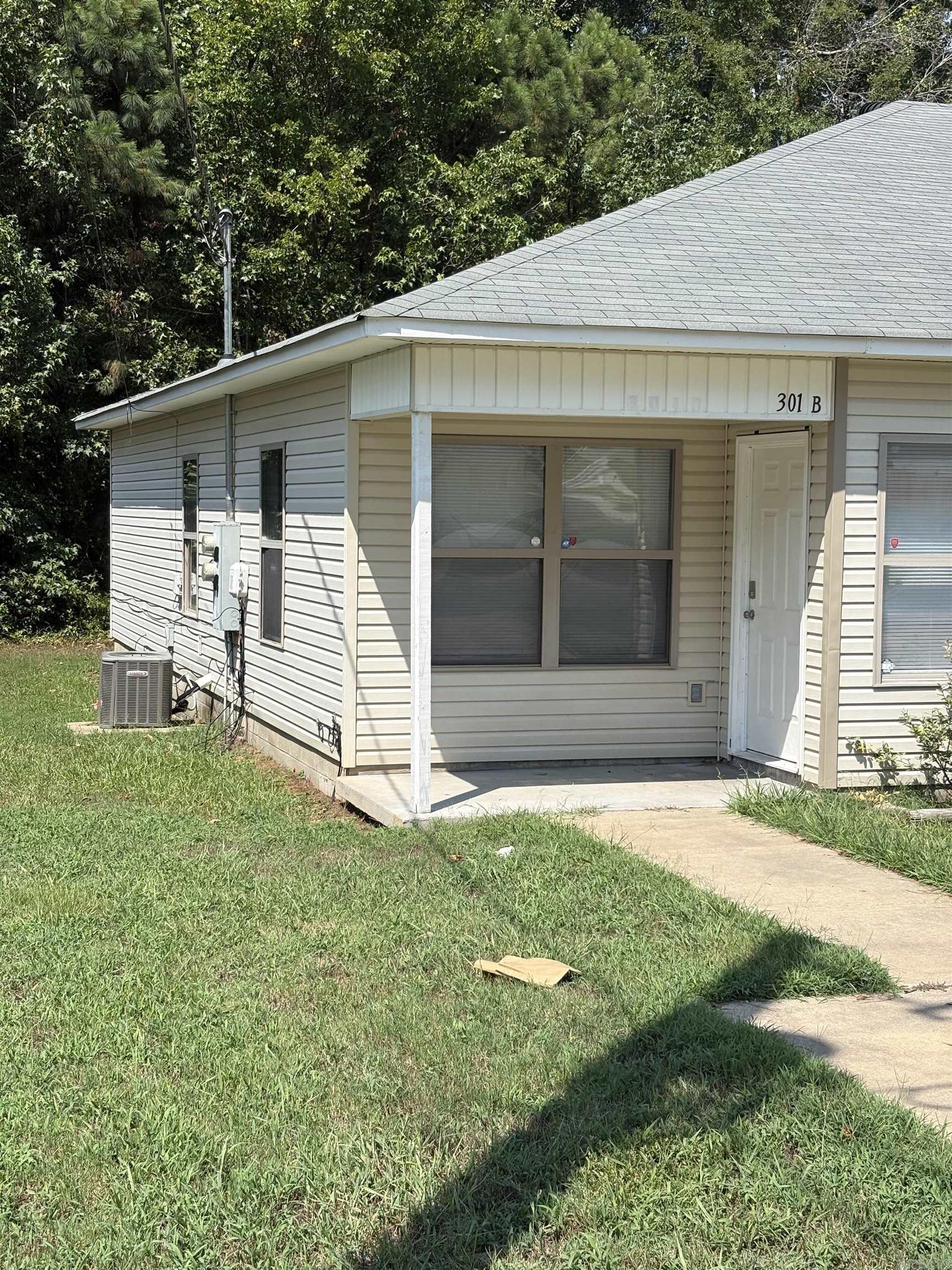 301 Clint Road B Property Photo 13
