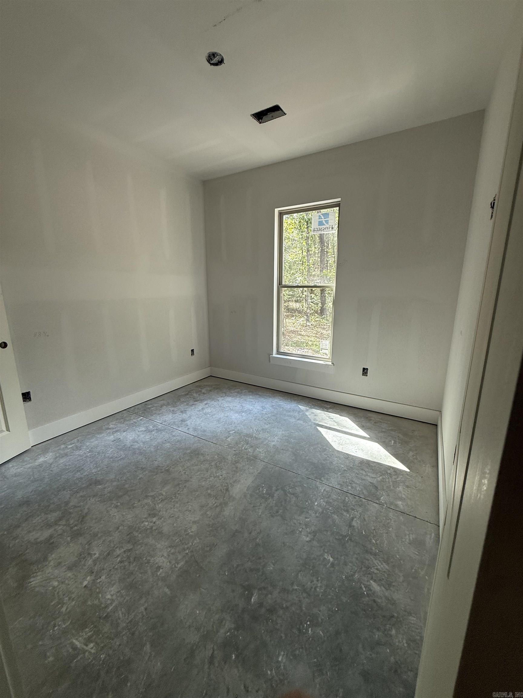 1019 Black Oak Trail Property Photo 4