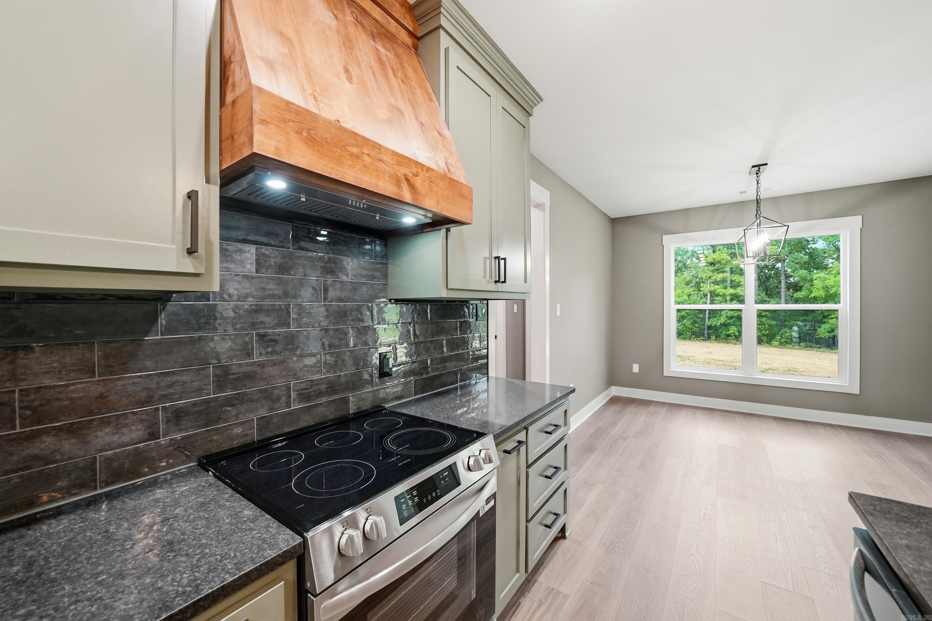 8 Forsythia Lane Property Photo 15