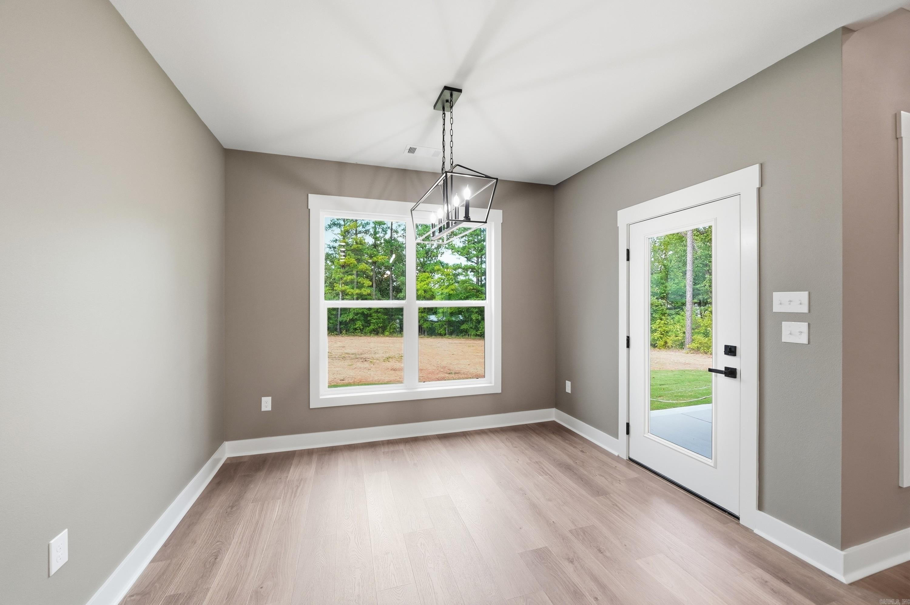 8 Forsythia Lane Property Photo 19