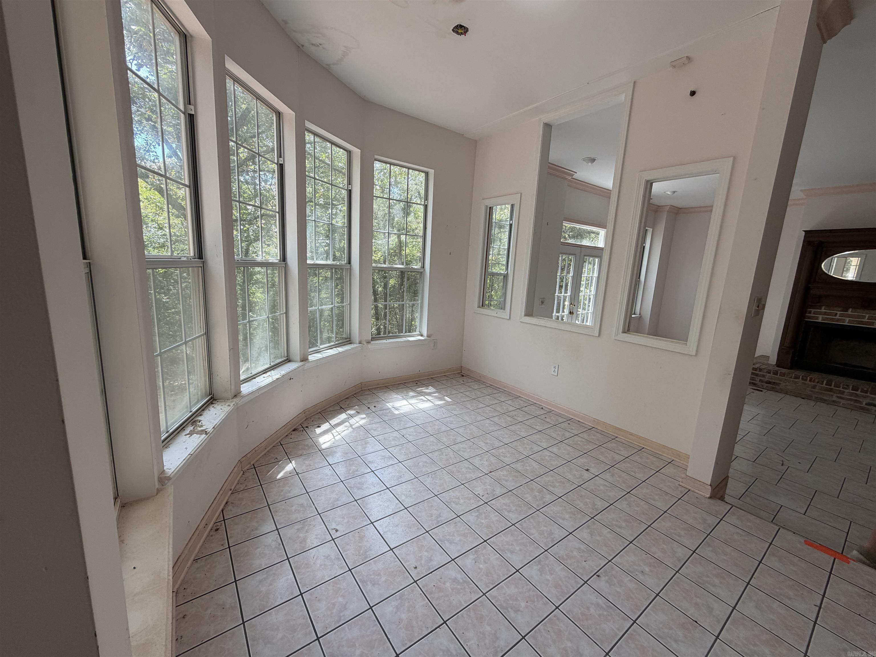 104 W Lewisburg Road Property Photo 5