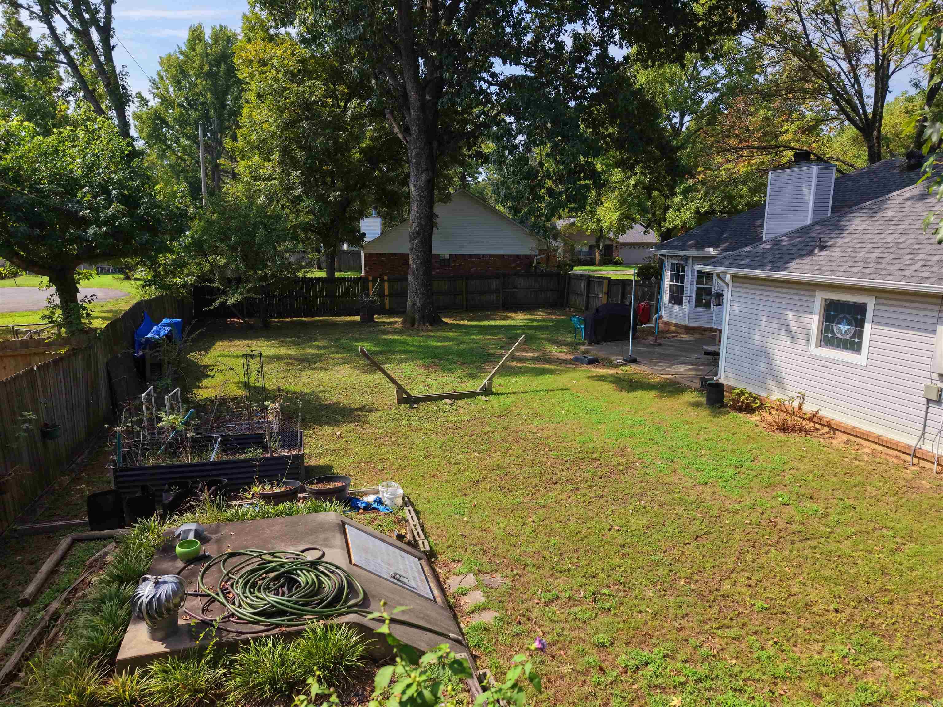 11 Crestwood Cove Property Photo 26