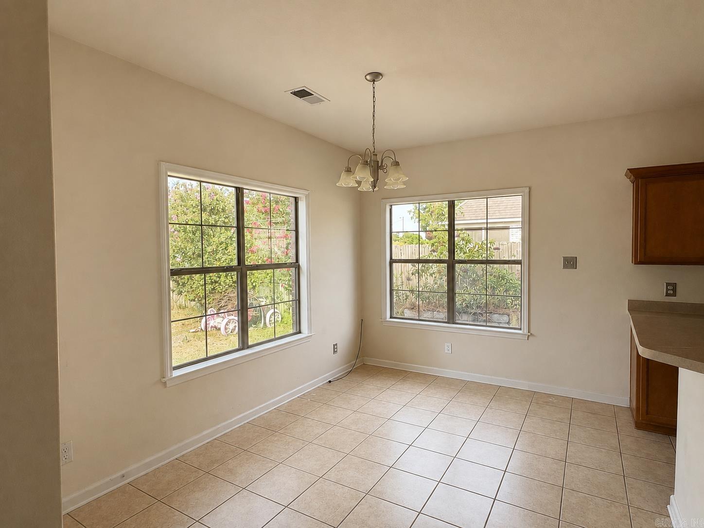 912 Neil Sain Loop Property Photo 5