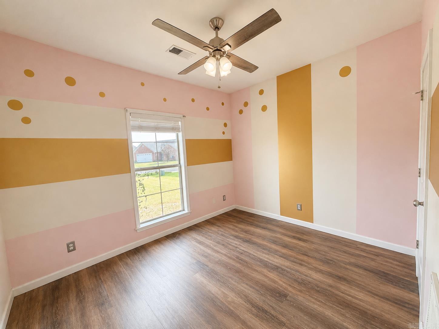 912 Neil Sain Loop Property Photo 9