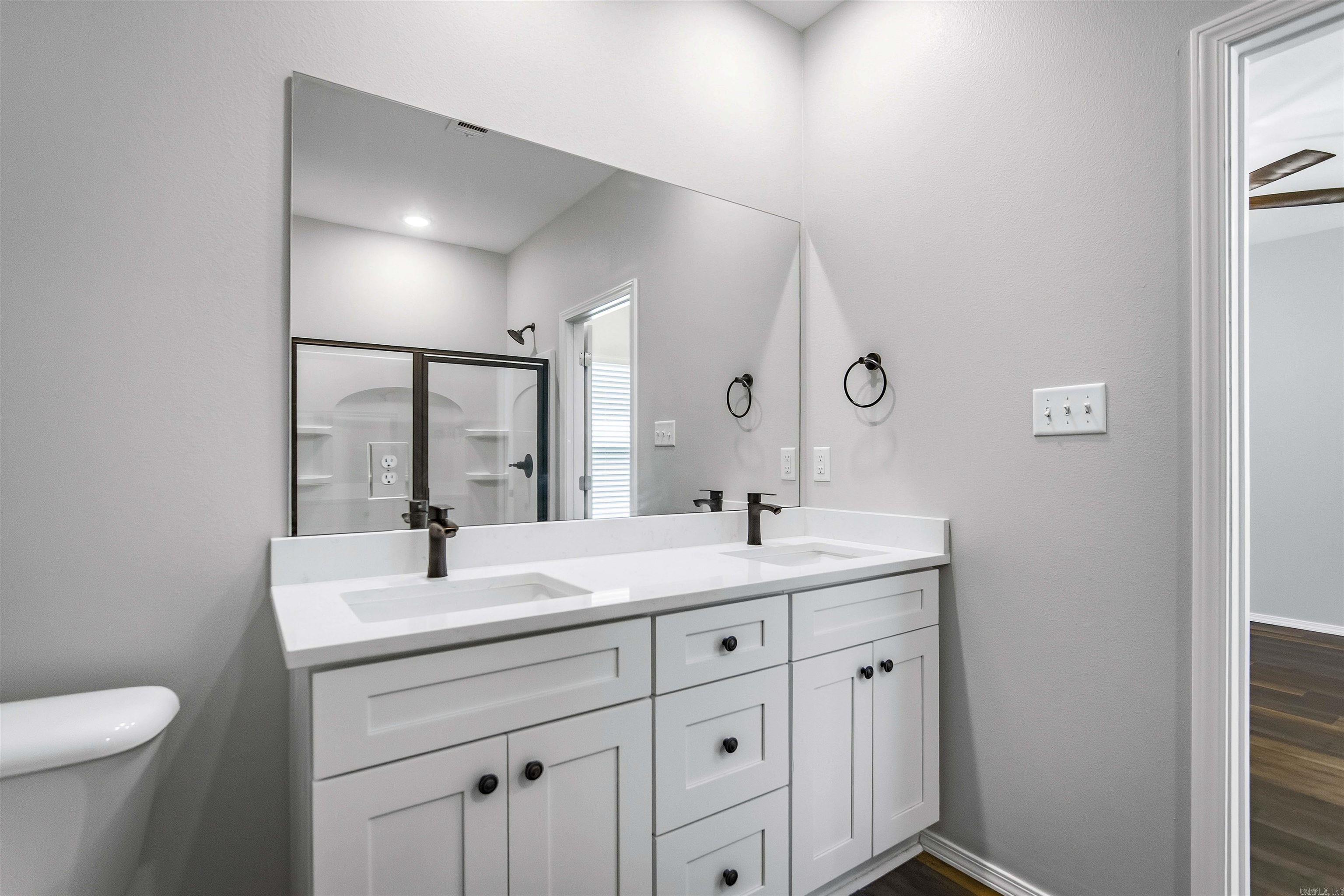 3543 Village Walk Drive Property Photo 15