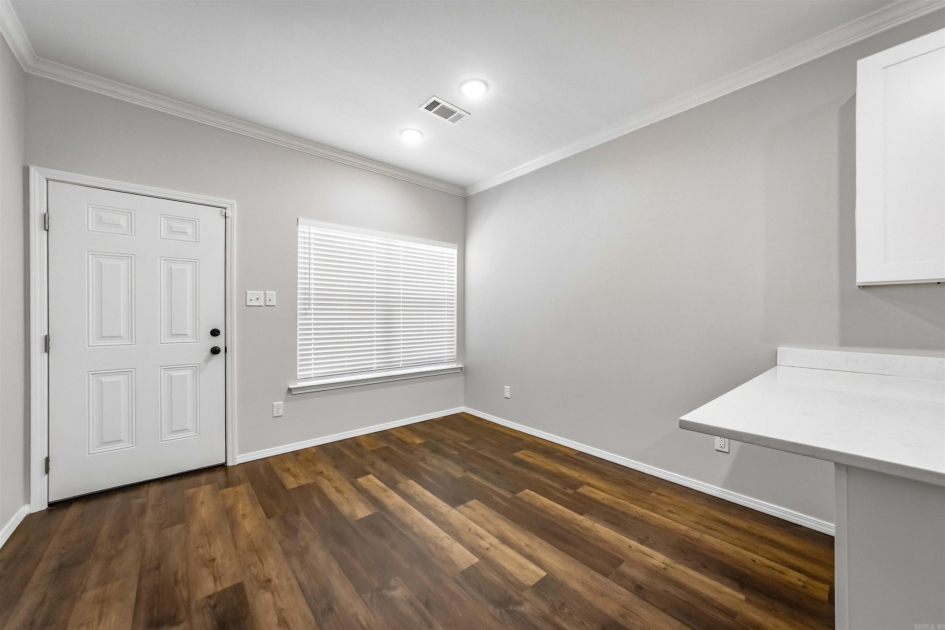 3543 Village Walk Drive Property Photo 26