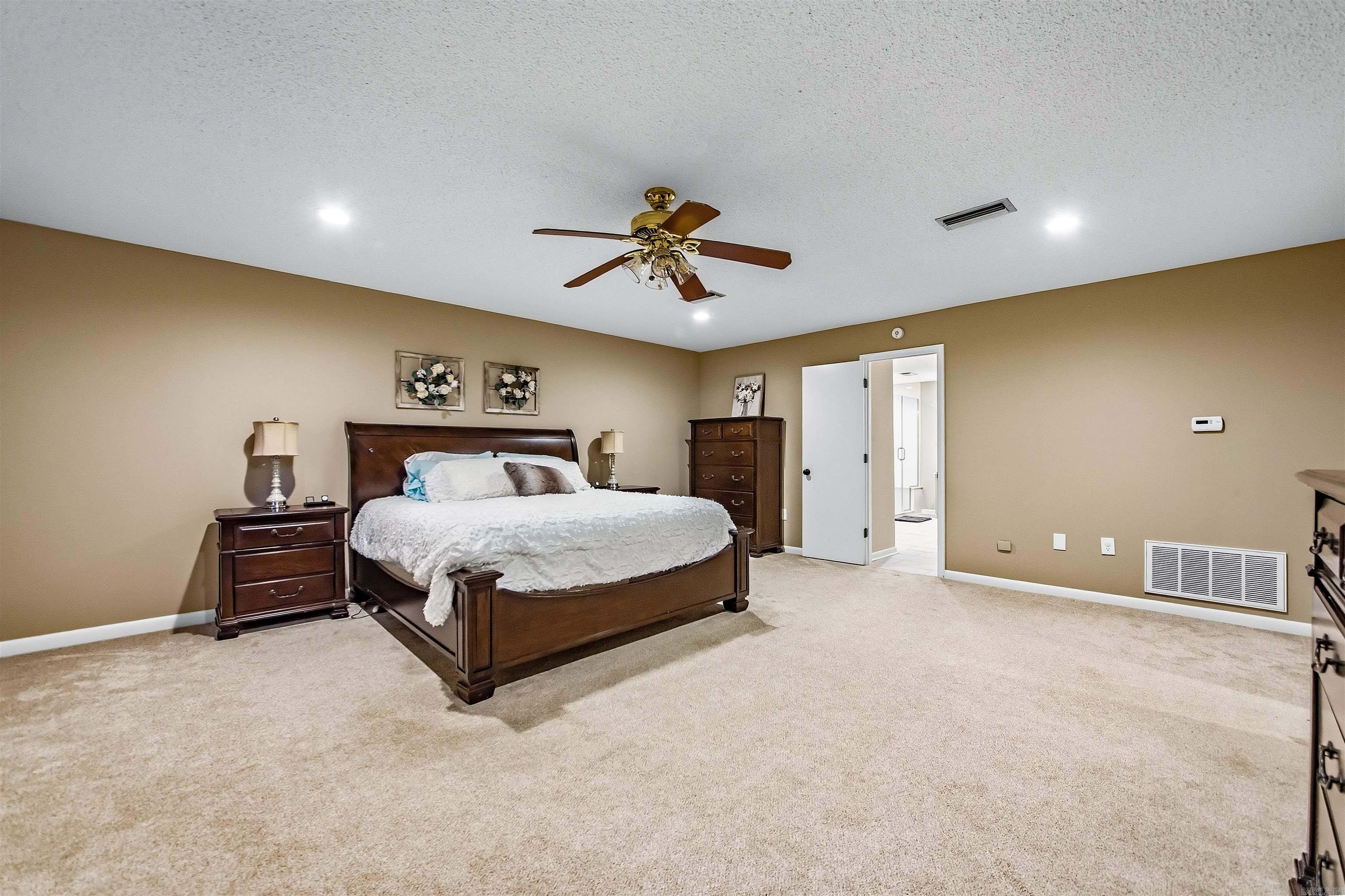 204 Cherry Street Property Photo 12