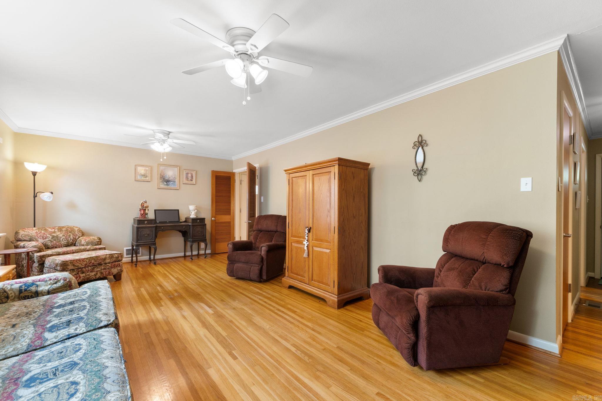618 Hall Drive Property Photo 6