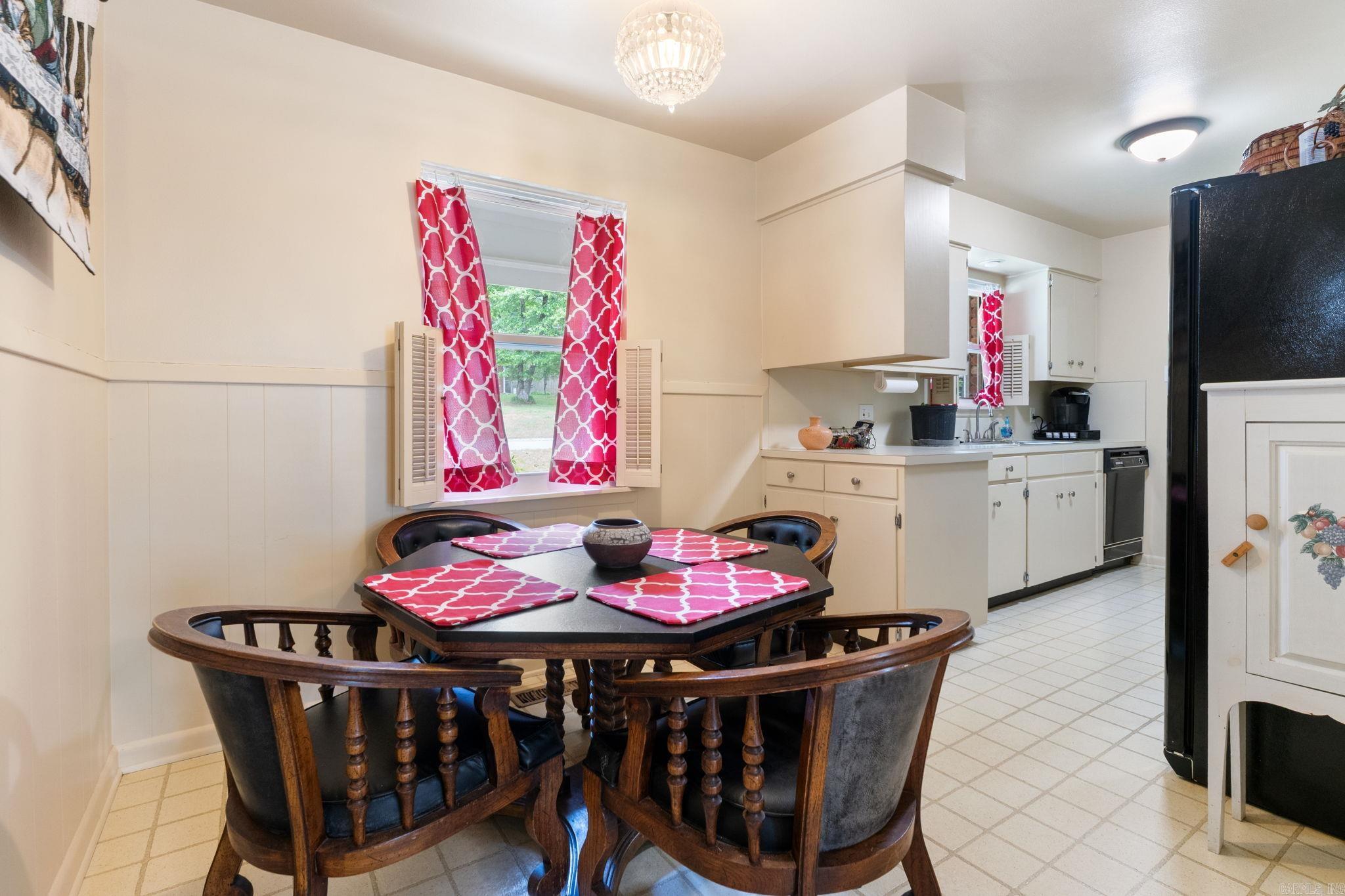 618 Hall Drive Property Photo 11