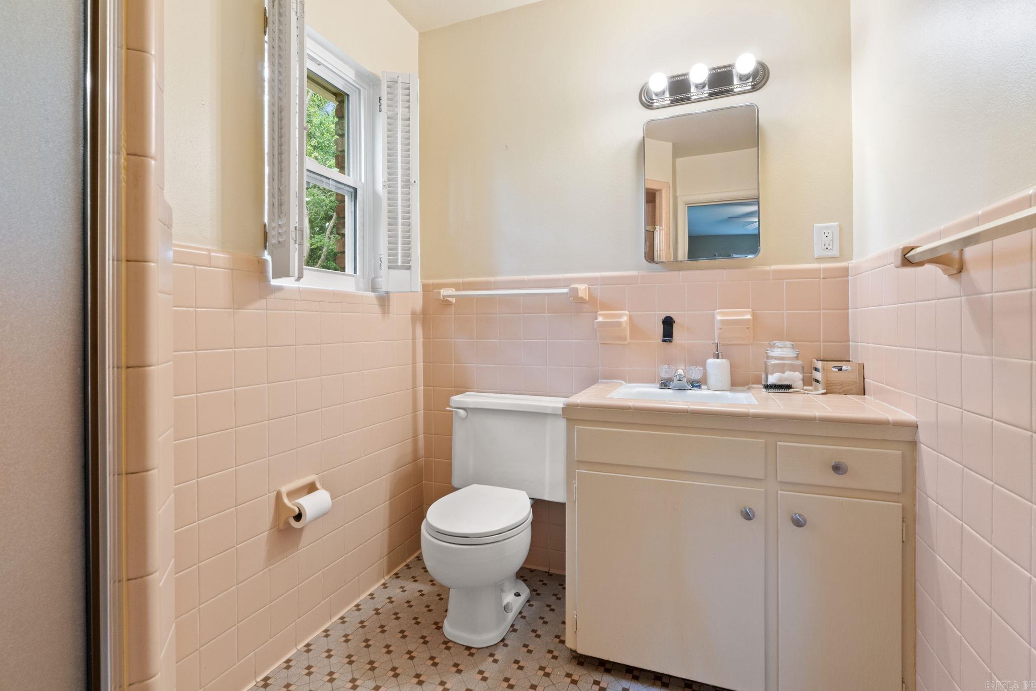618 Hall Drive Property Photo 17