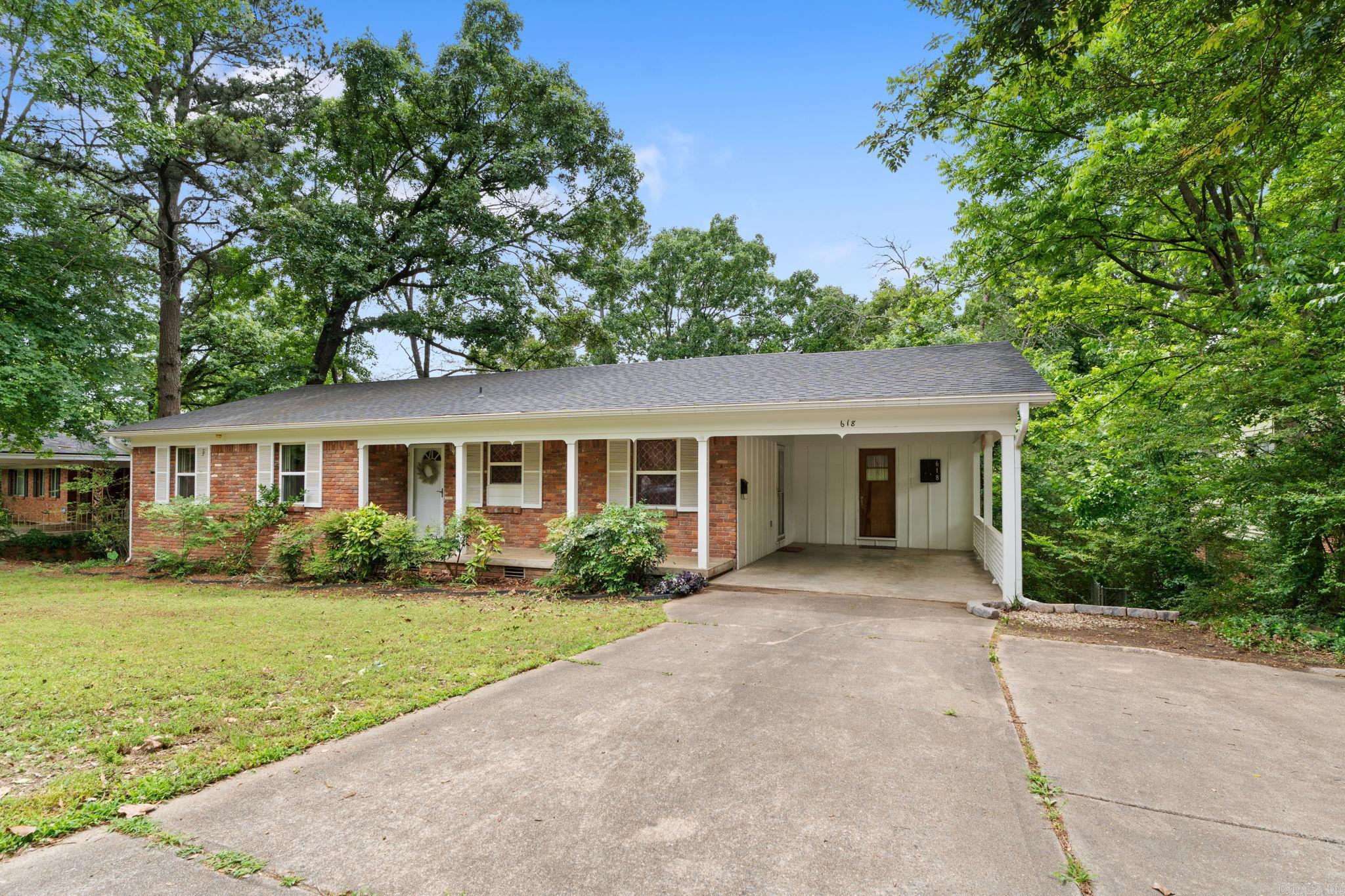 618 Hall Drive Property Photo 40
