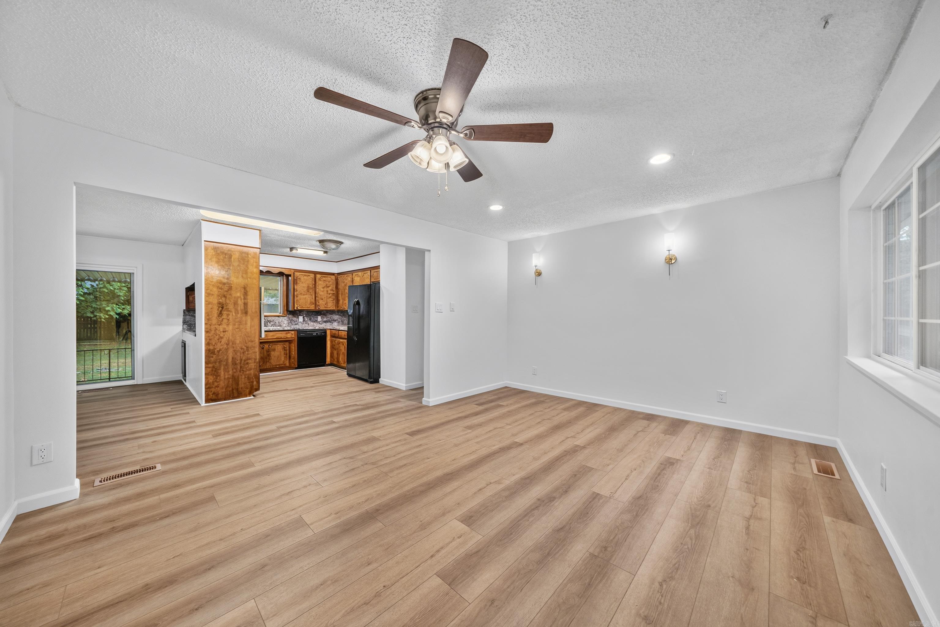 309 Lakeside Road Property Photo 4