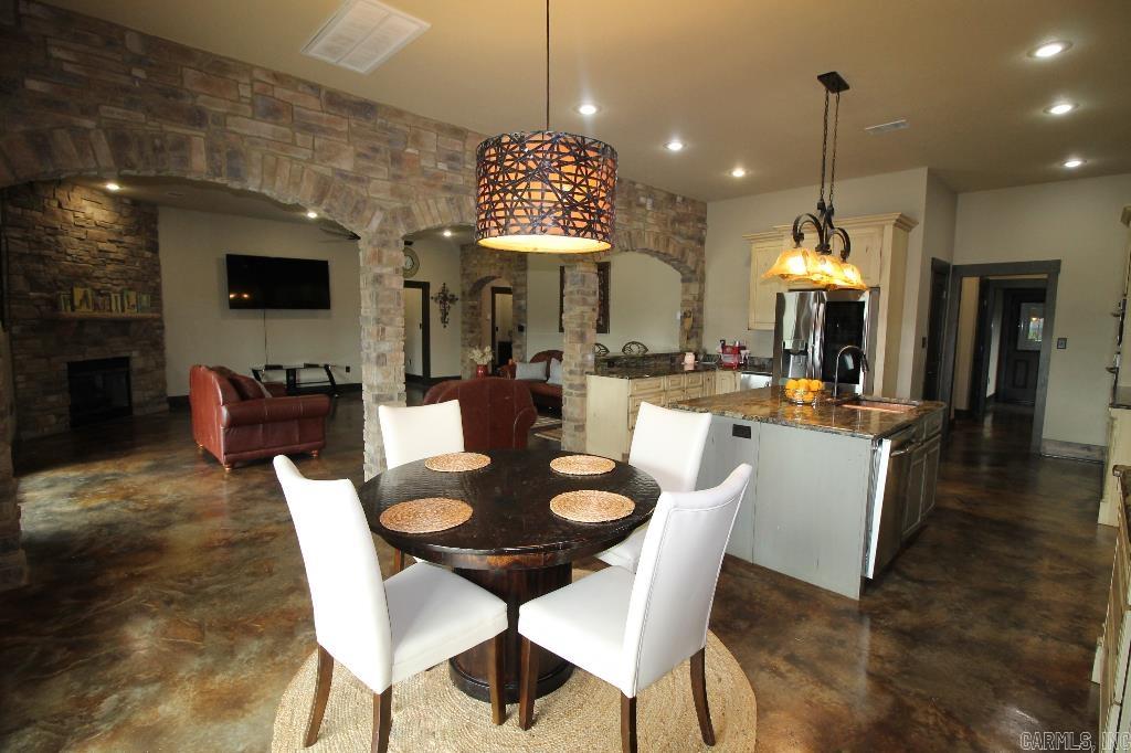 4901 Darr Hill Road Property Photo 3