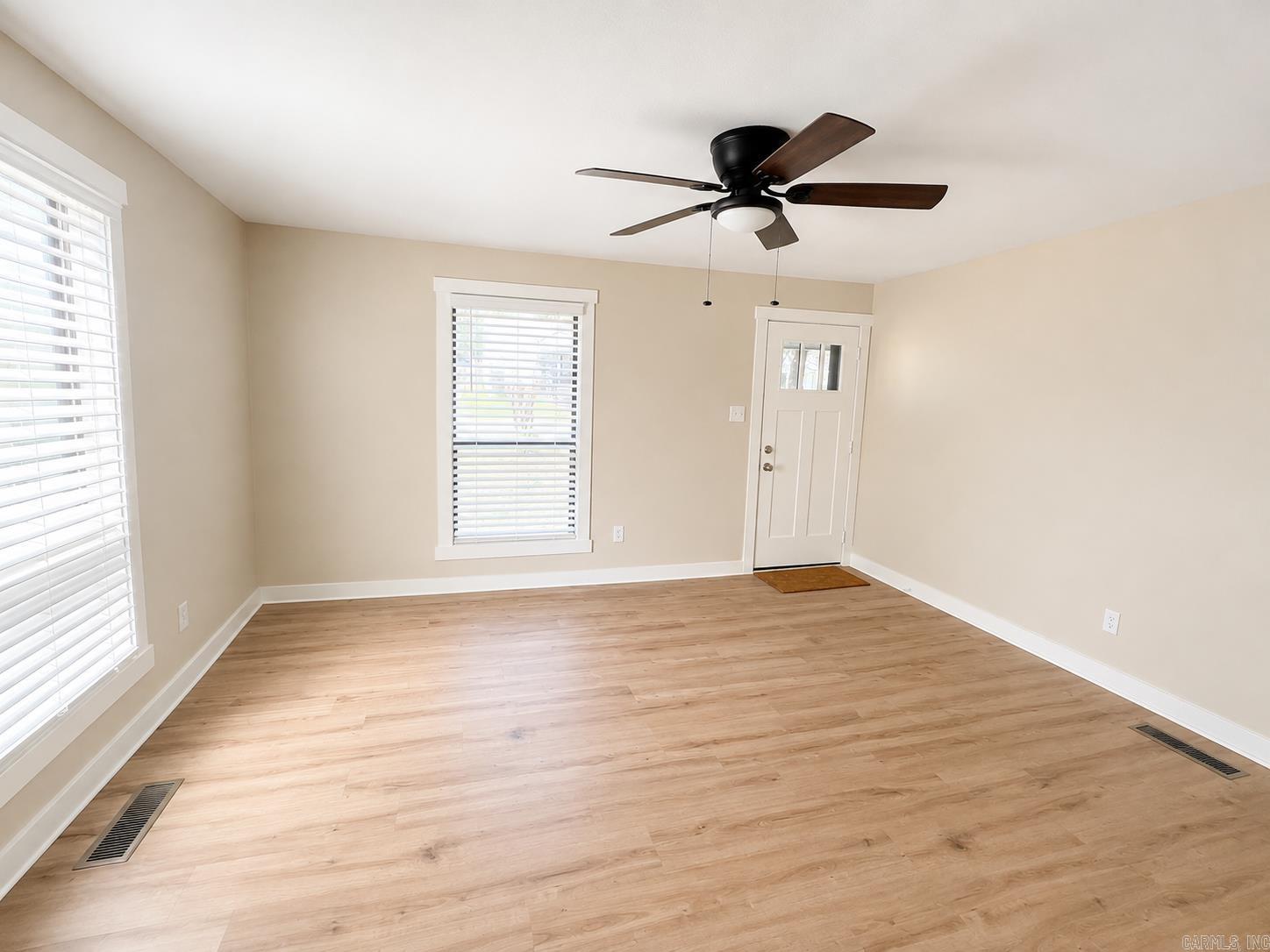 106 Glenora Avenue Property Photo 4