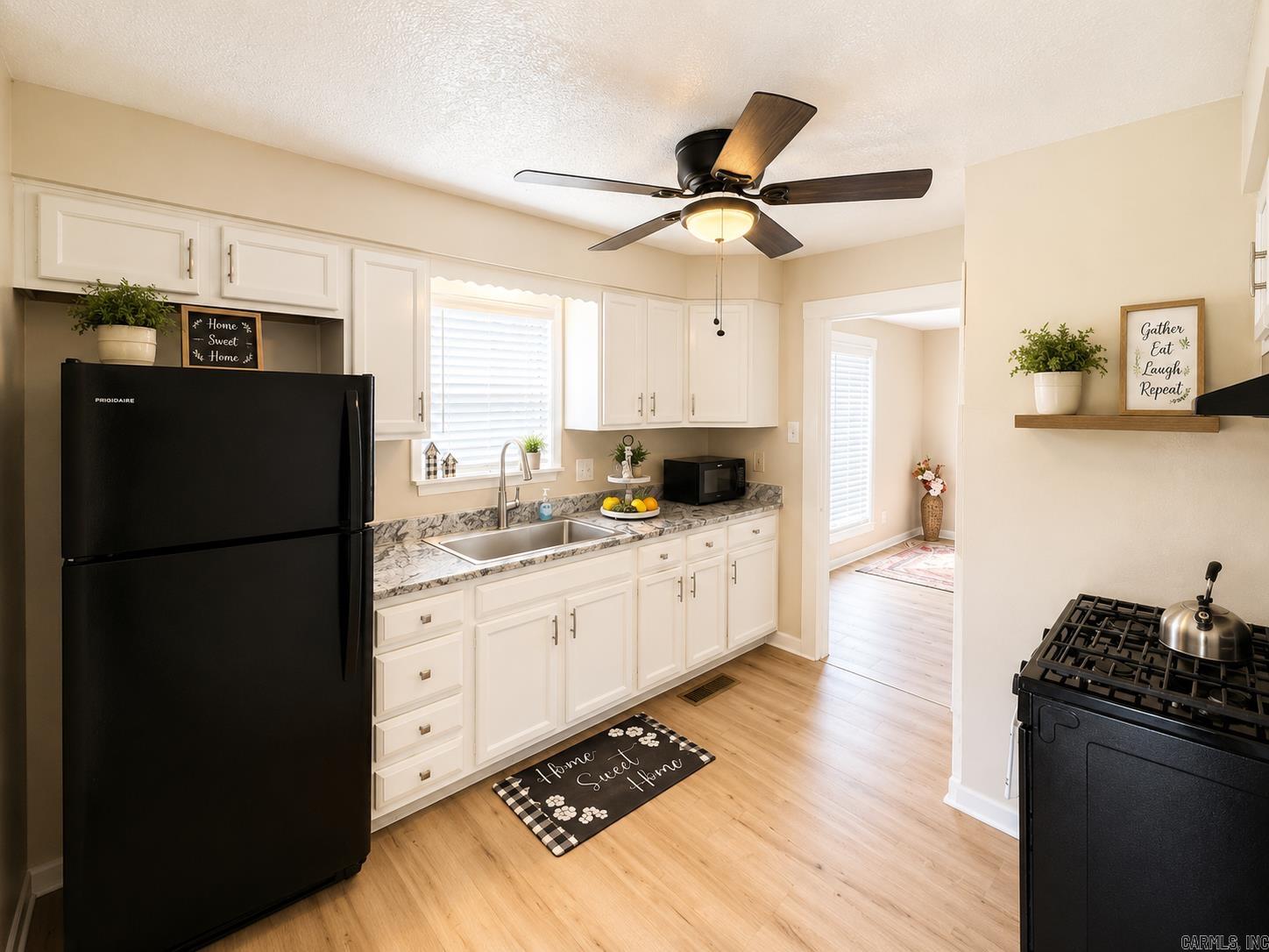 106 Glenora Avenue Property Photo 8