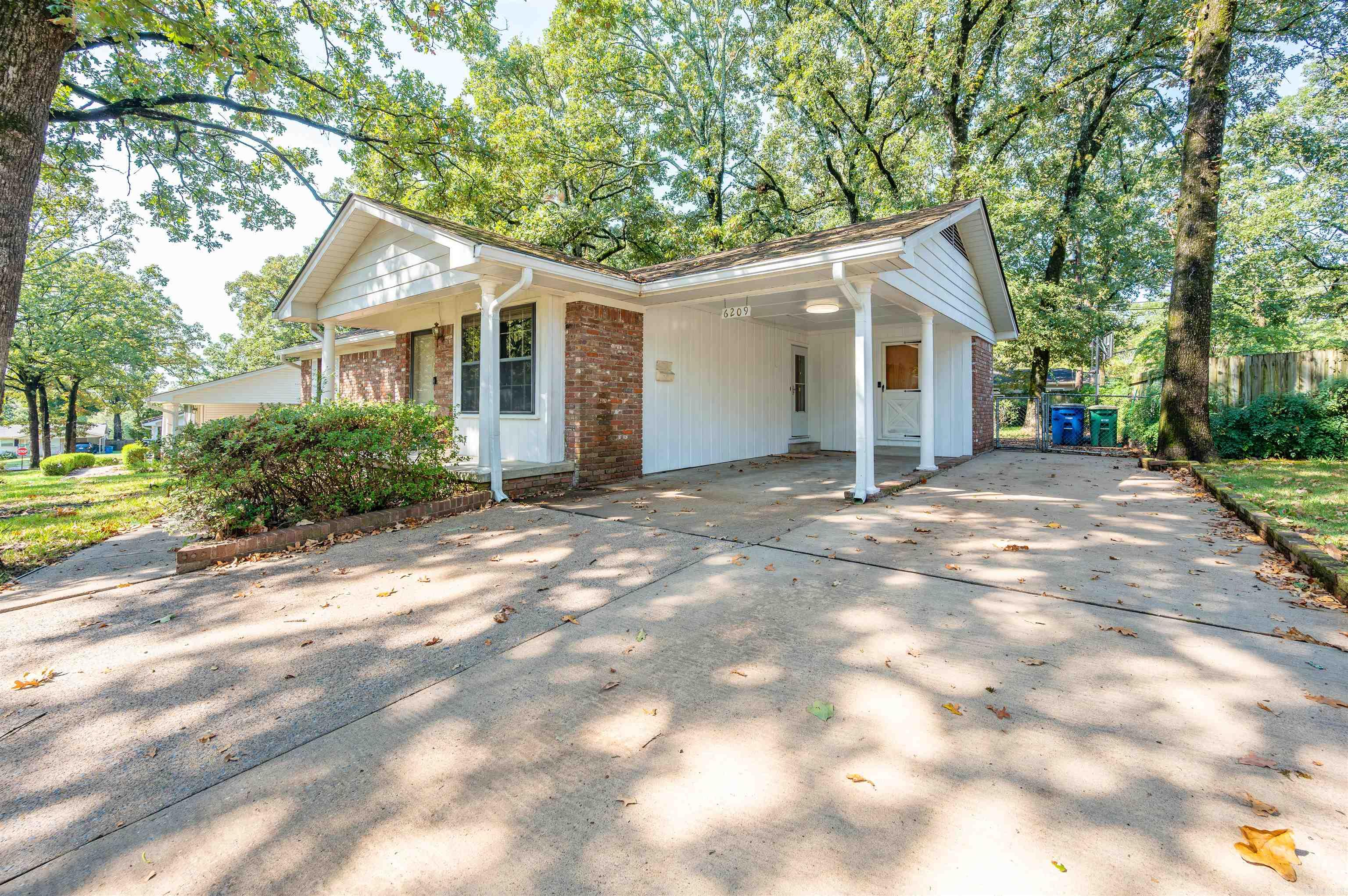 6209 Pawnee Drive Property Photo 3