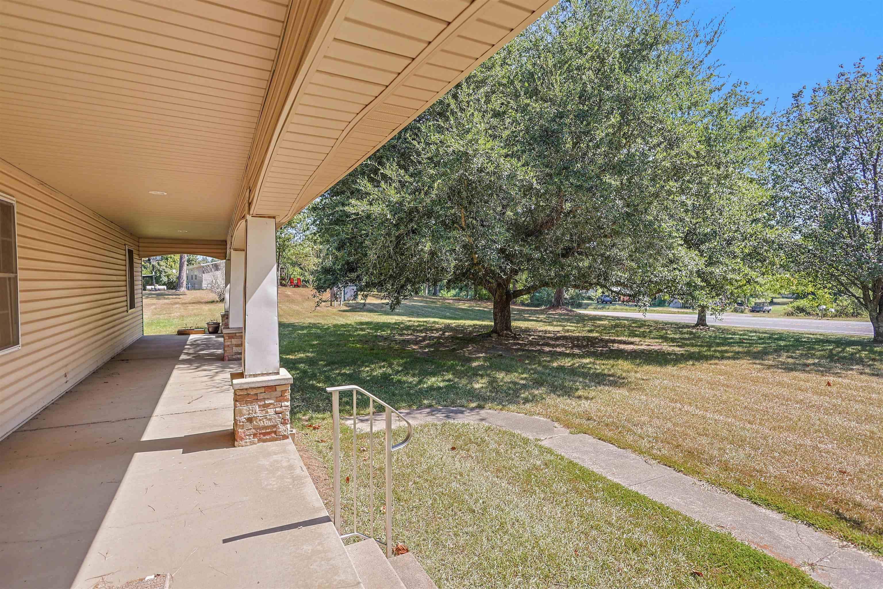 1906 Hwy 70 Property Photo 6