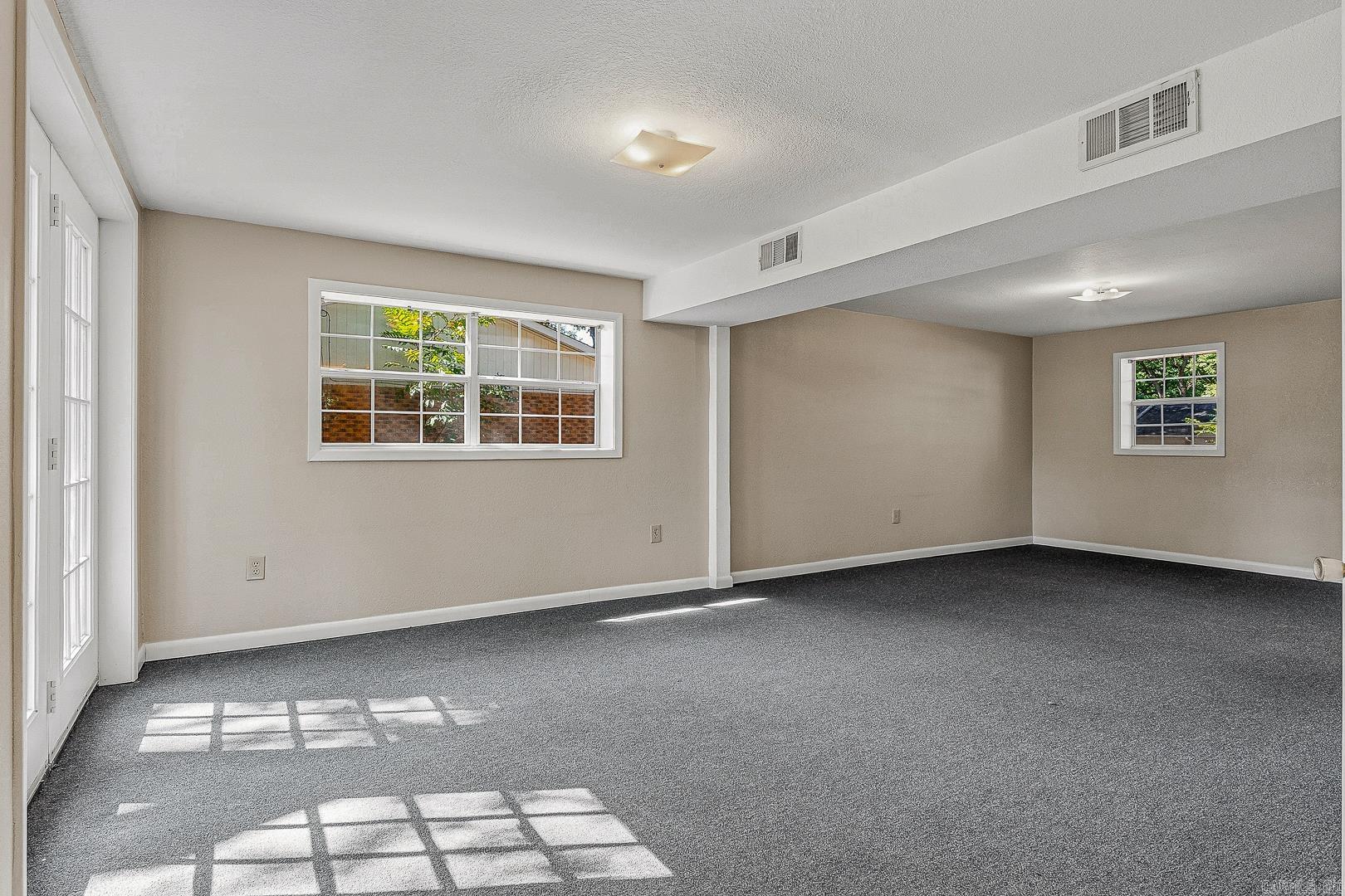 1610 Tanglewood Drive Property Photo 6
