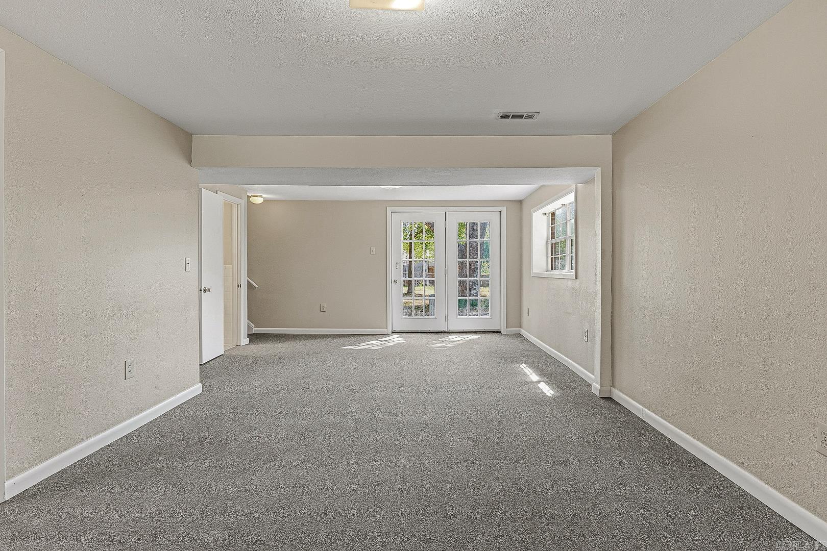 1610 Tanglewood Drive Property Photo 7