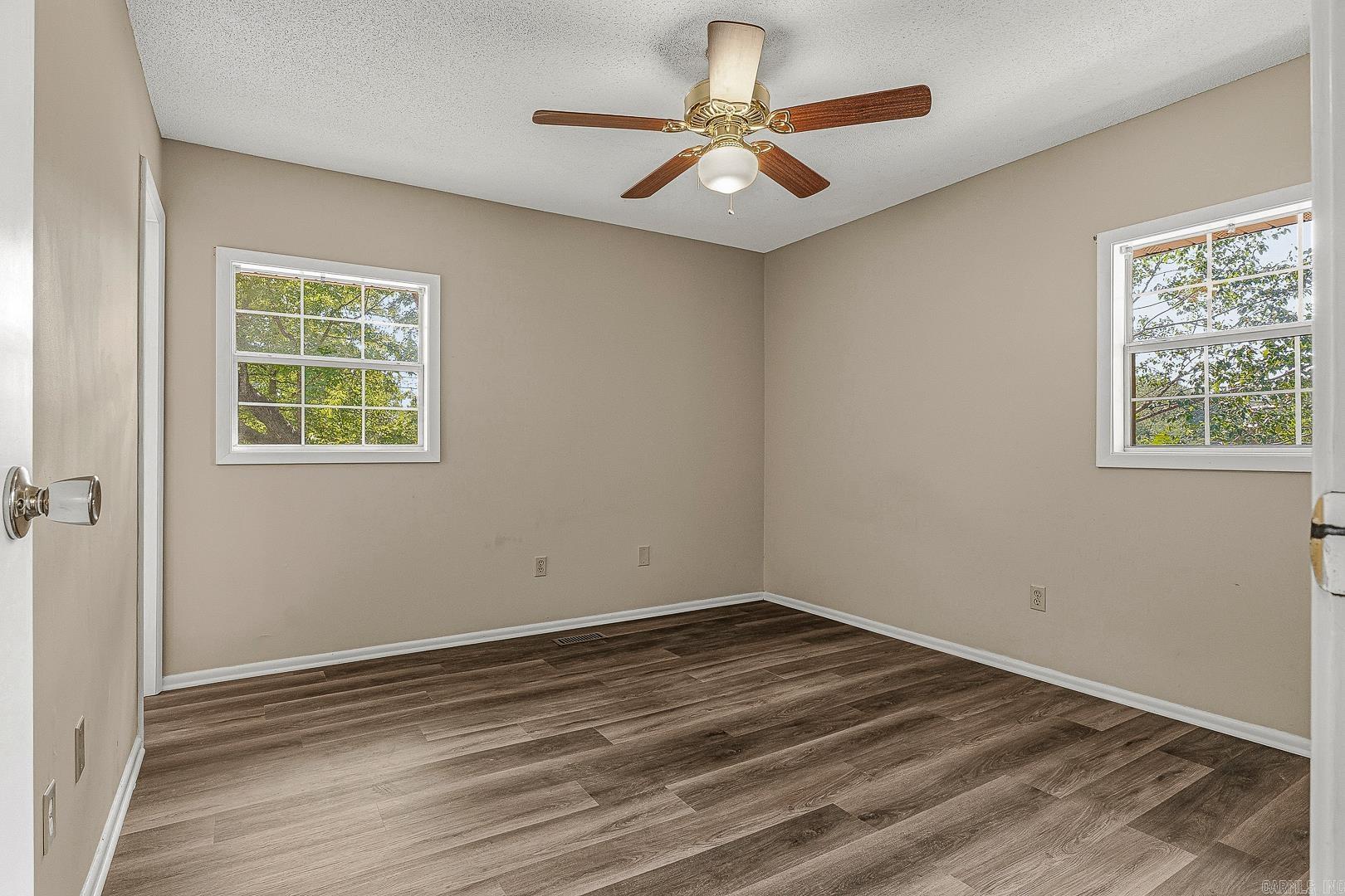 1610 Tanglewood Drive Property Photo 10