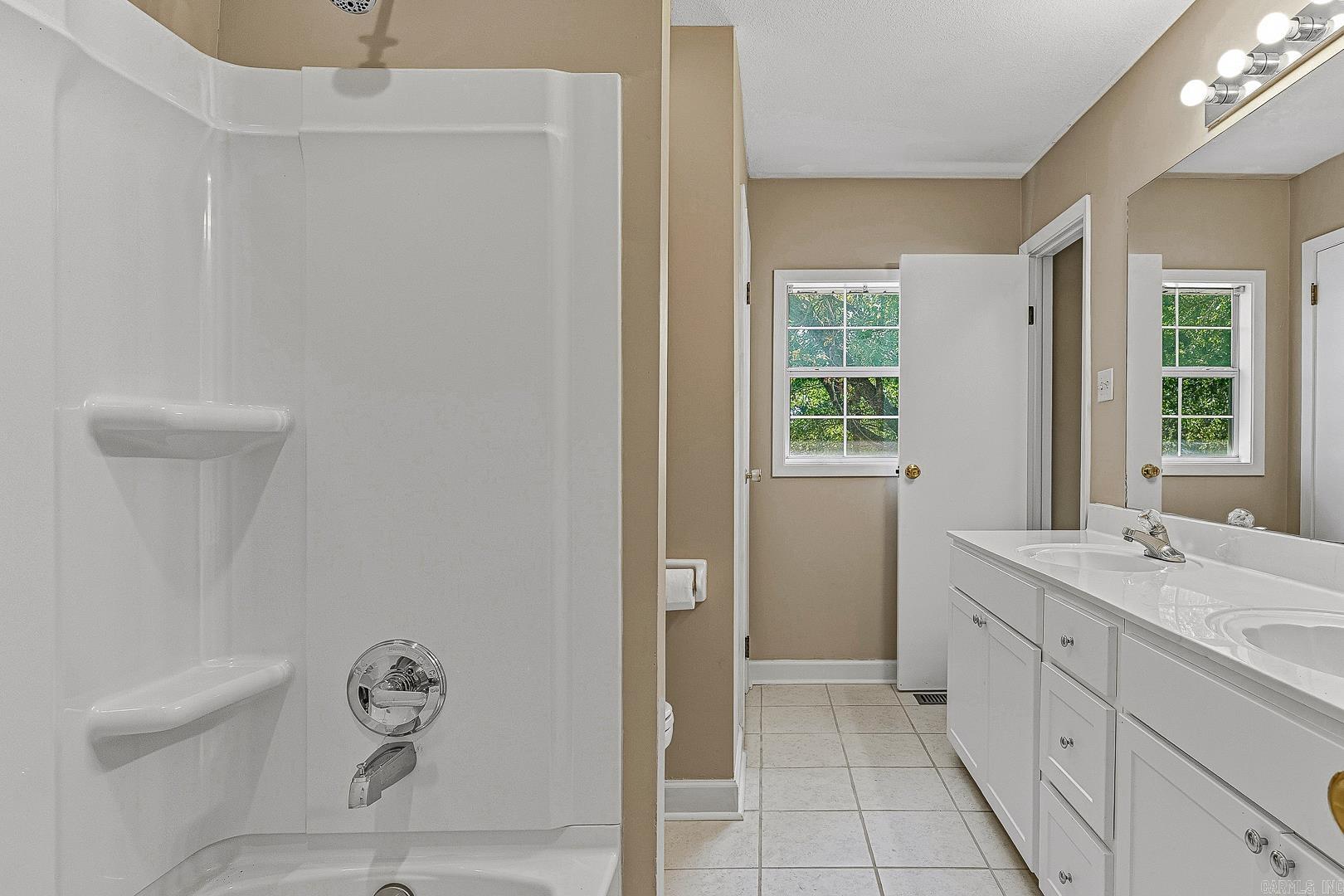 1610 Tanglewood Drive Property Photo 13