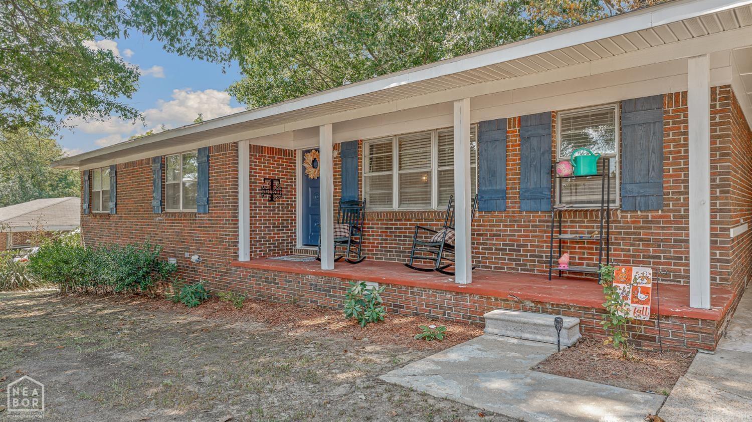 400 Saint Renee Drive Property Photo 2