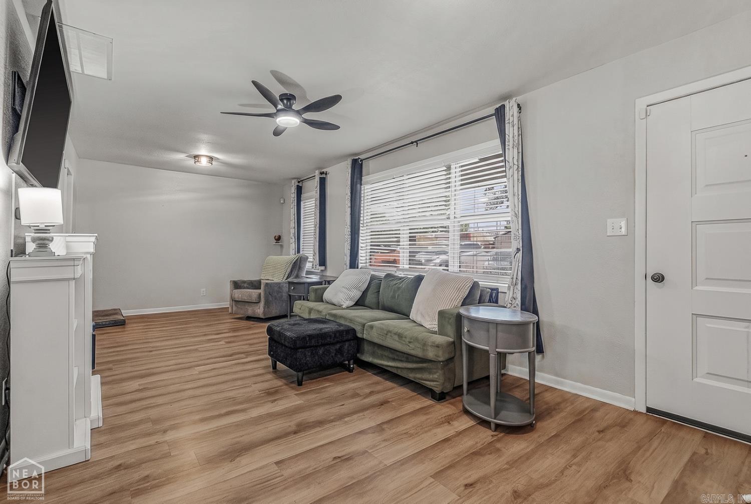 400 Saint Renee Drive Property Photo 4