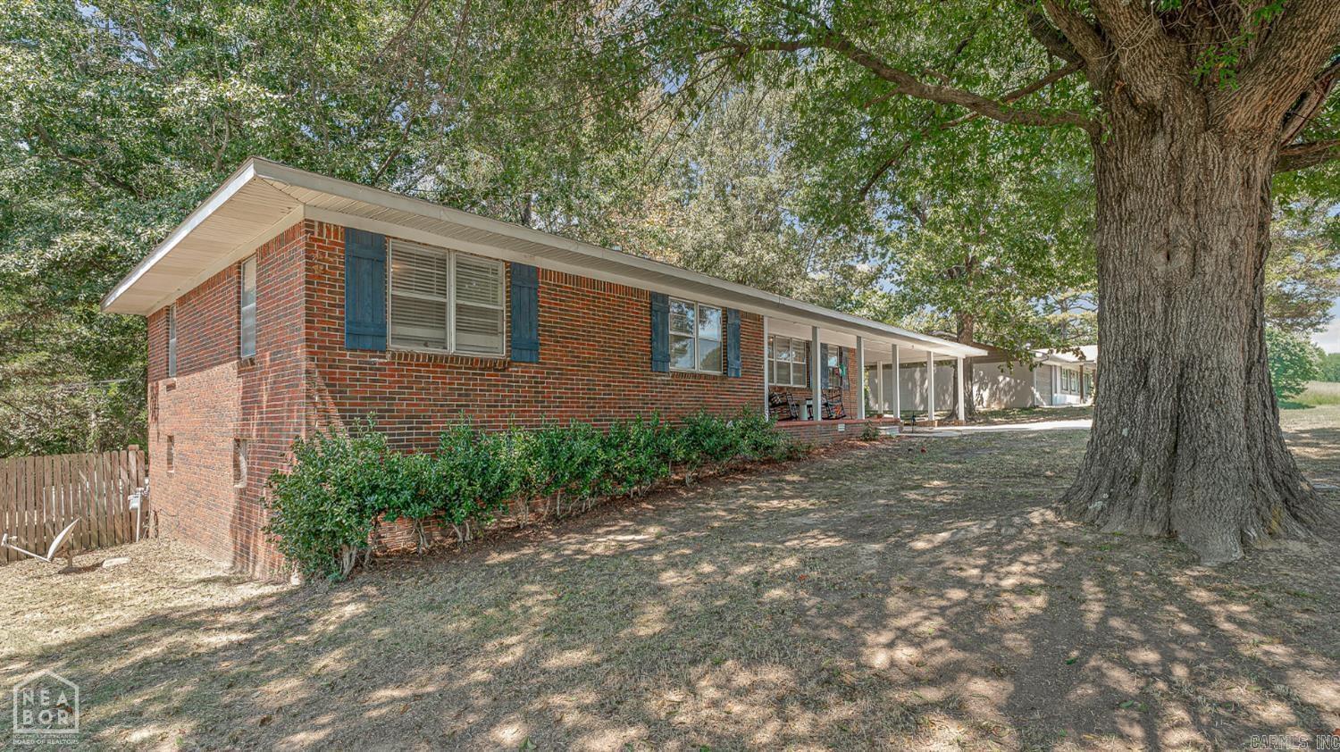 400 Saint Renee Drive Property Photo 27