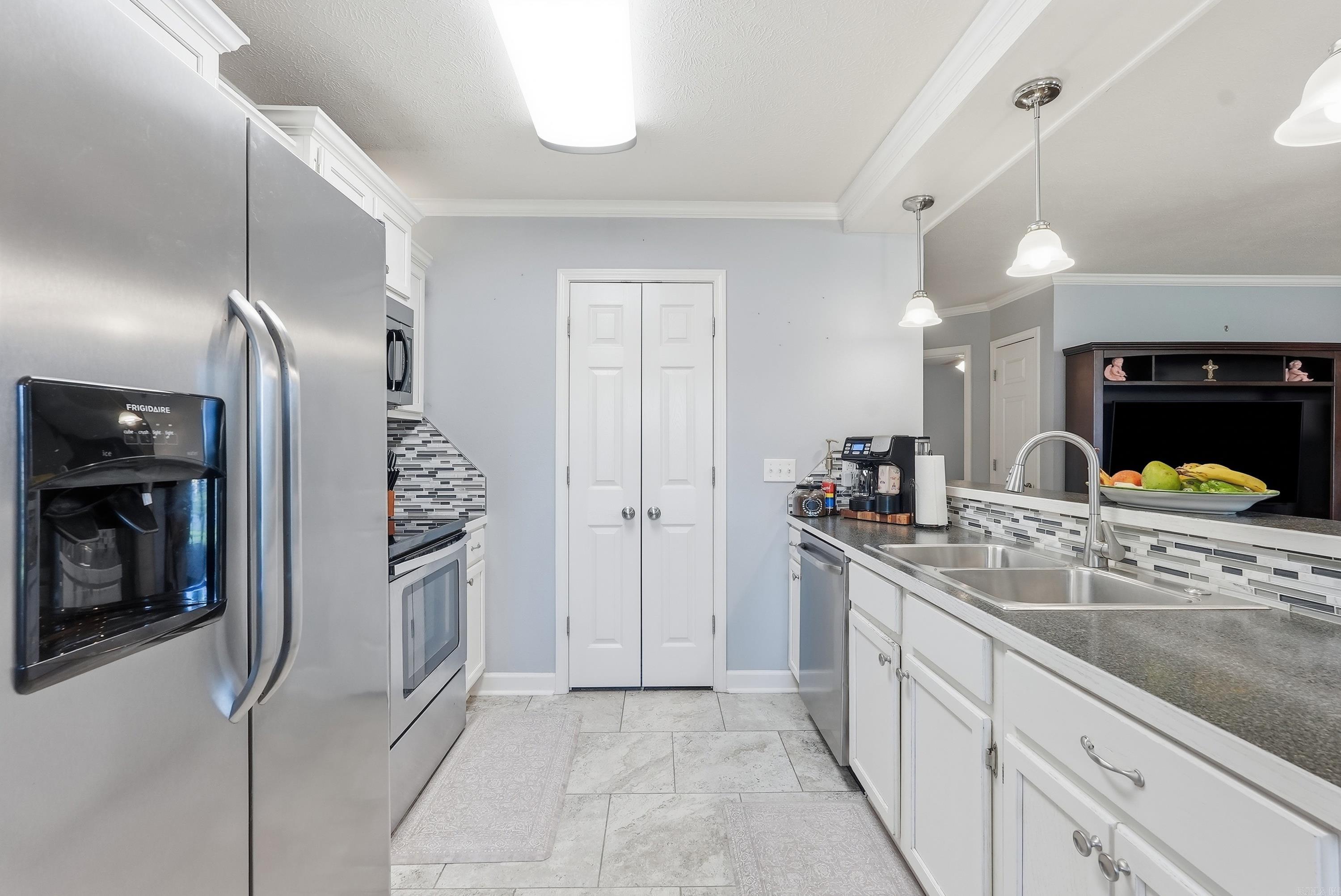 1750 Tuscany Drive Property Photo 16