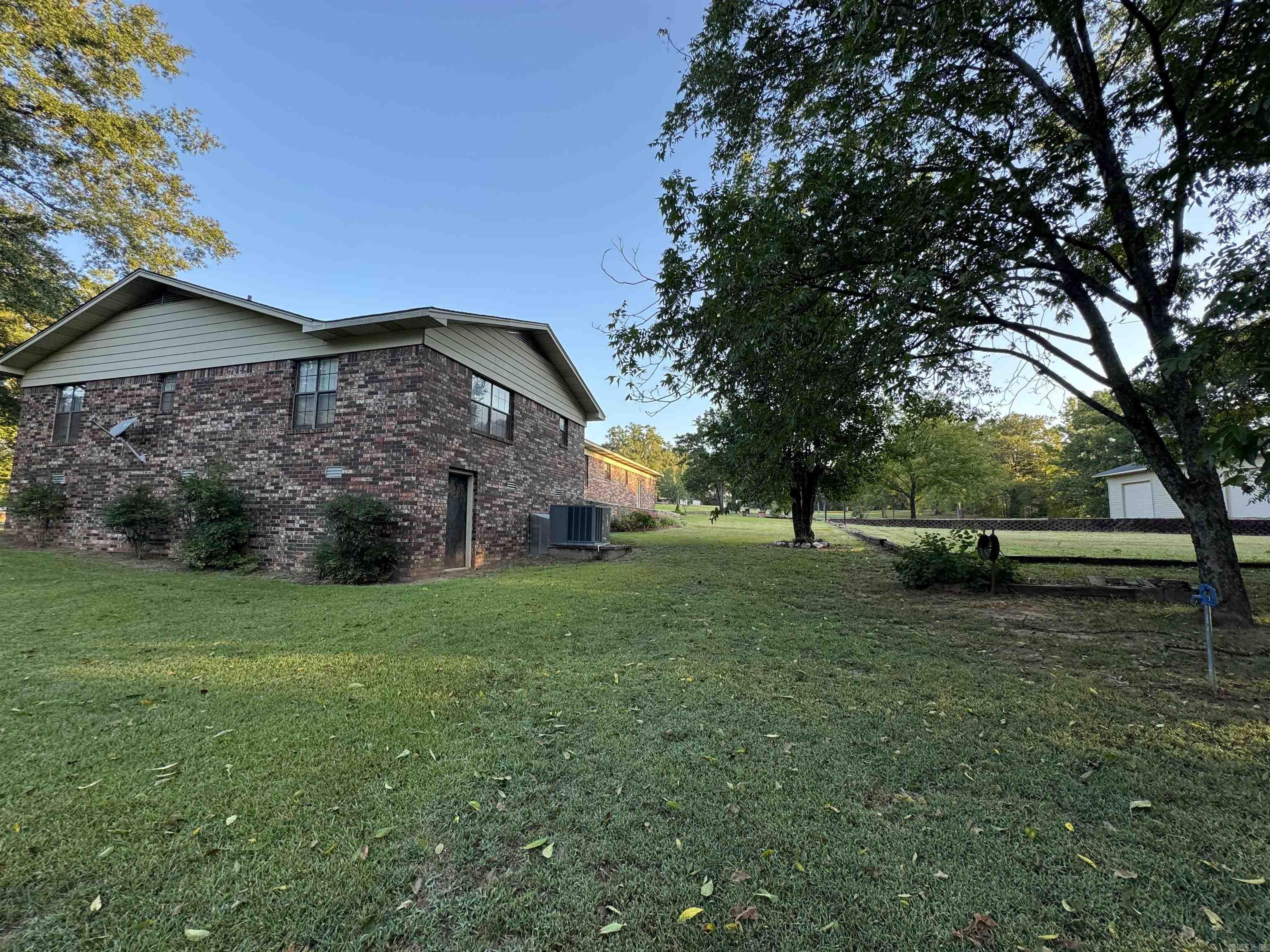 5541 Sunshine Property Photo 10