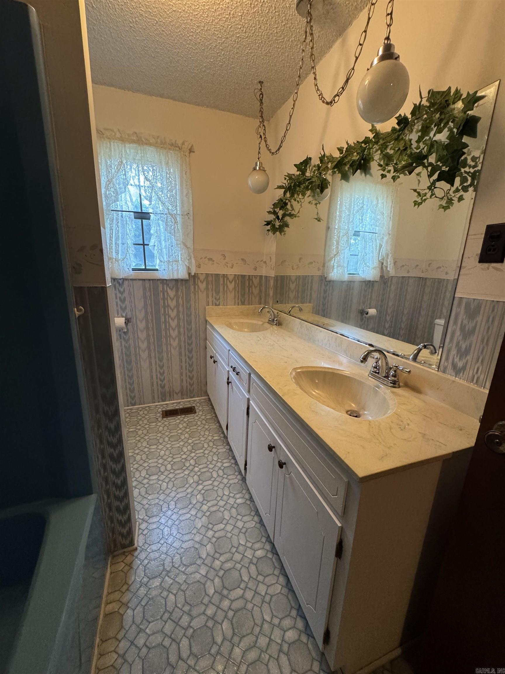 5541 Sunshine Property Photo 22