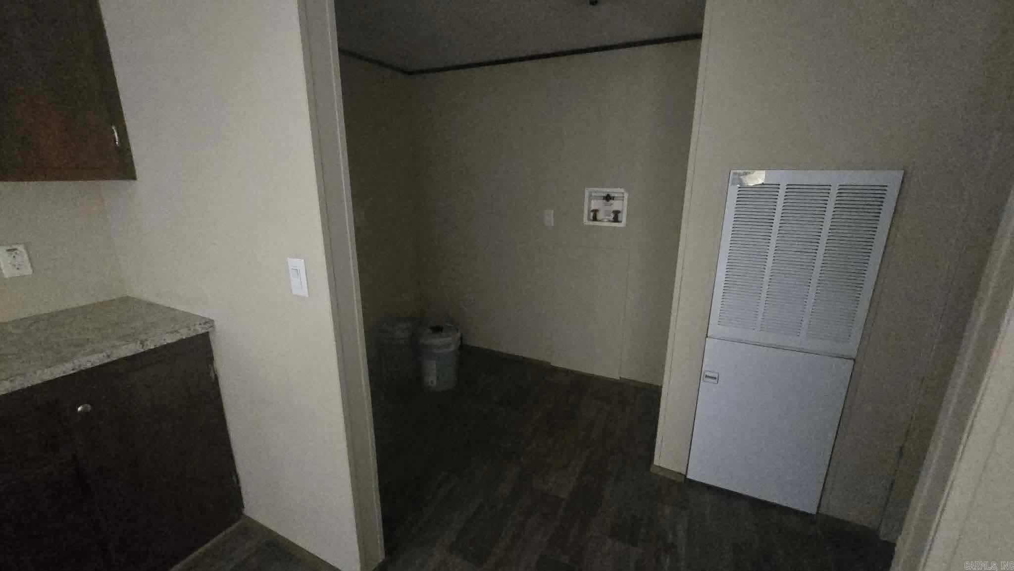 2511 Jackson 6 Property Photo 9