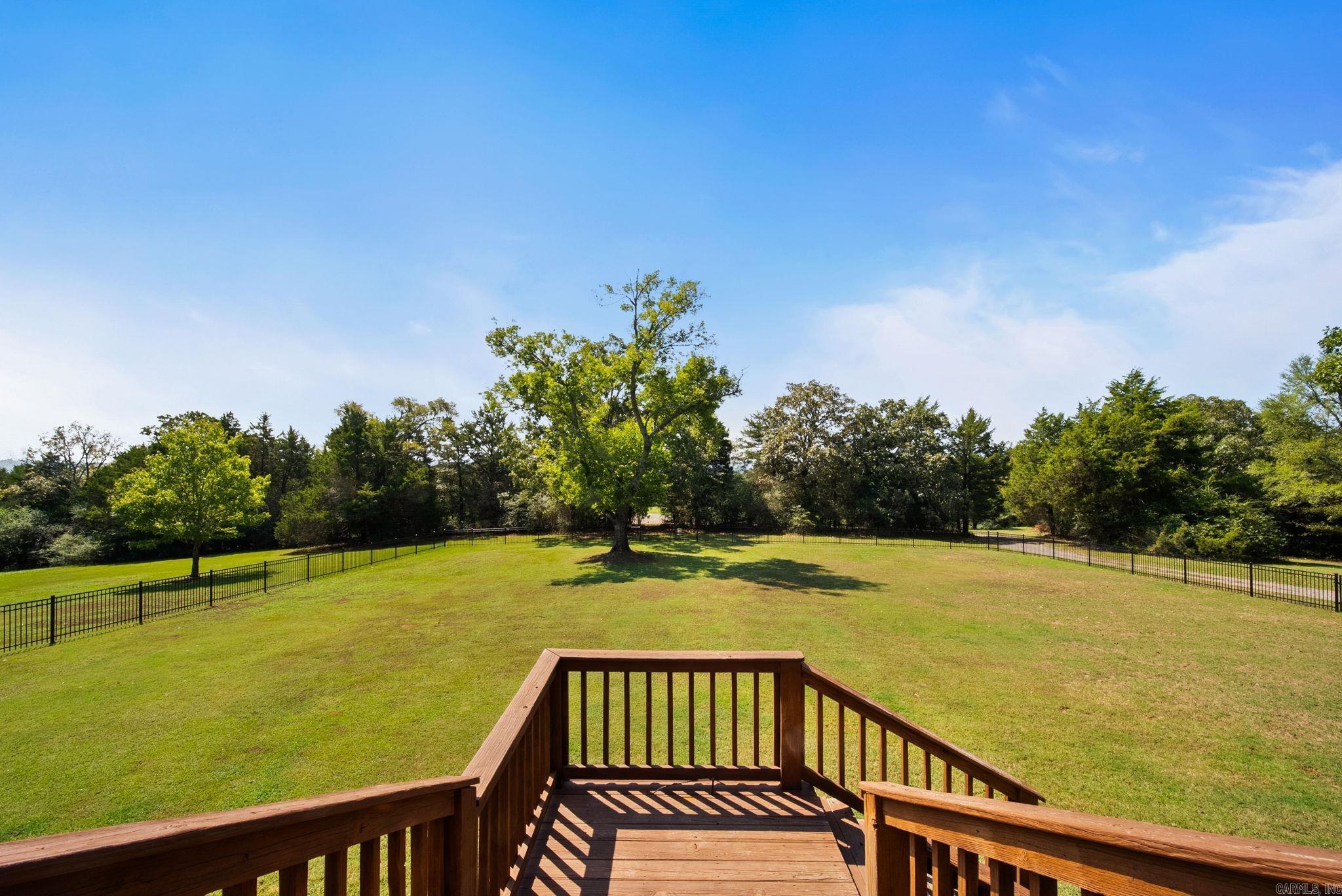 4 Woodridge Drive Property Photo 37