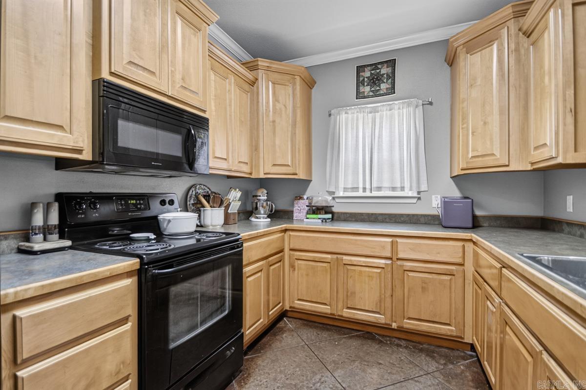 3238 Drake Drive Property Photo 6