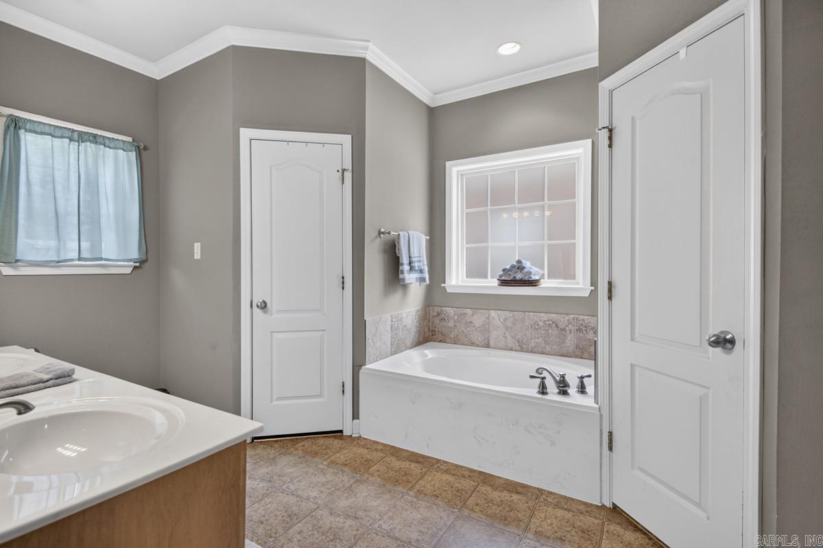 3238 Drake Drive Property Photo 12