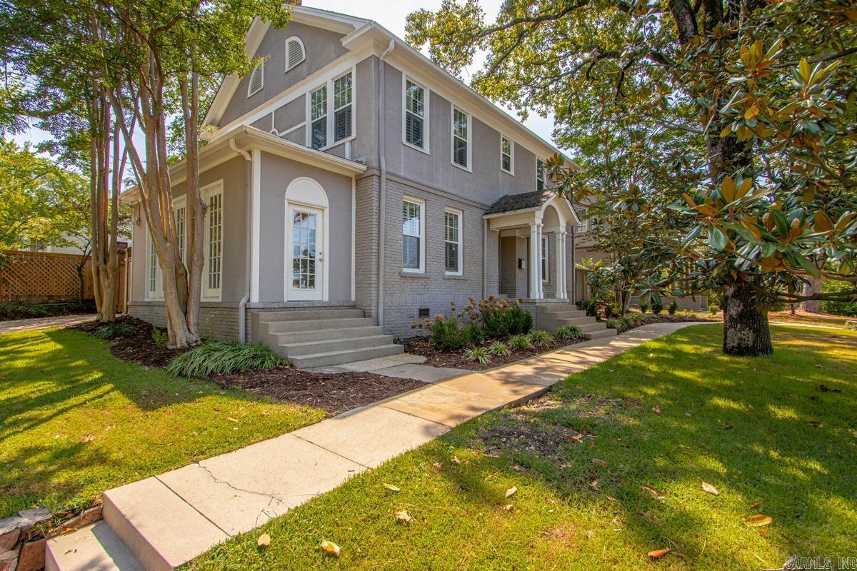 1220 Kavanaugh Boulevard Property Photo 3