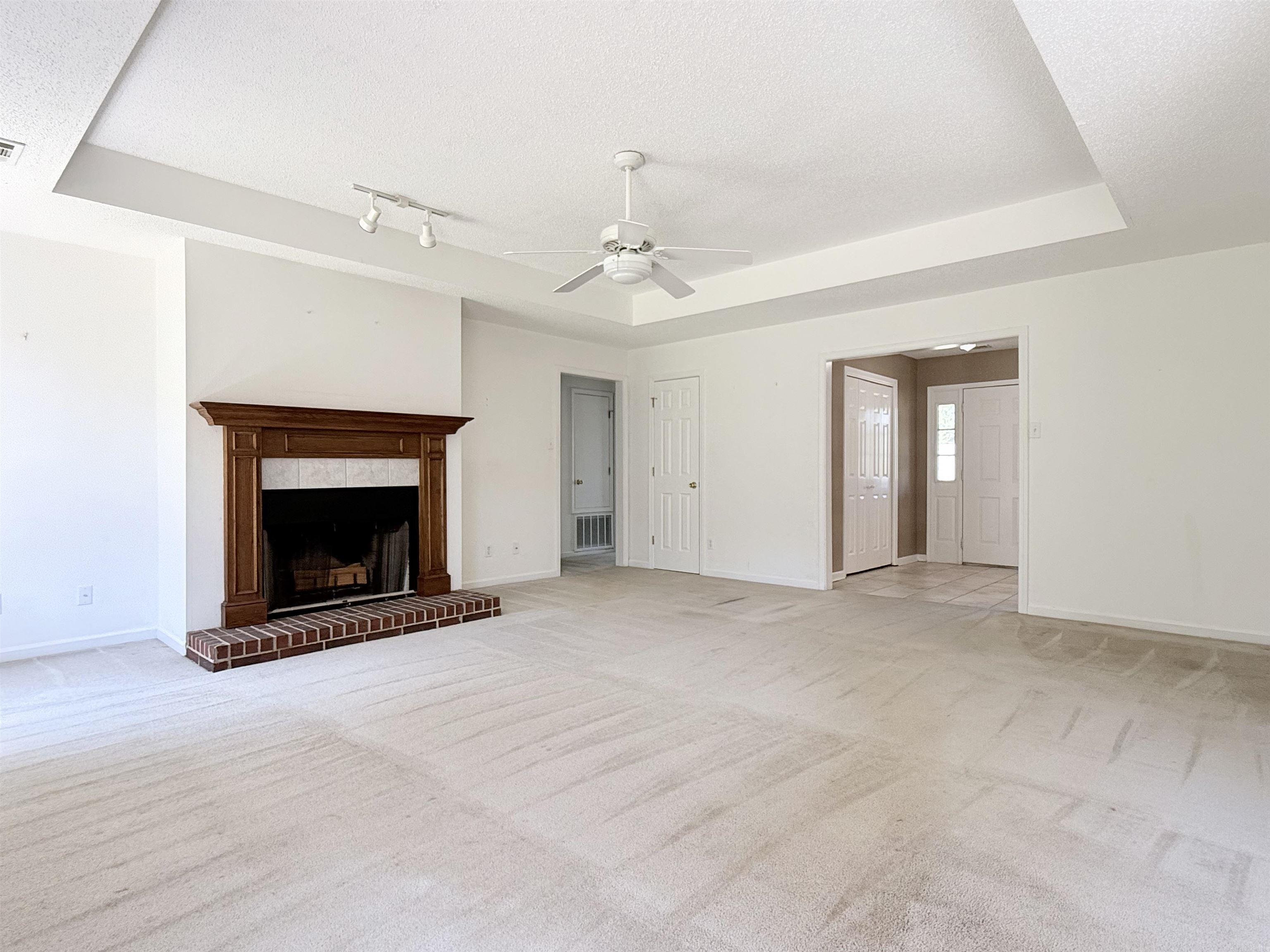 917 Timberwolf Trail Property Photo 3