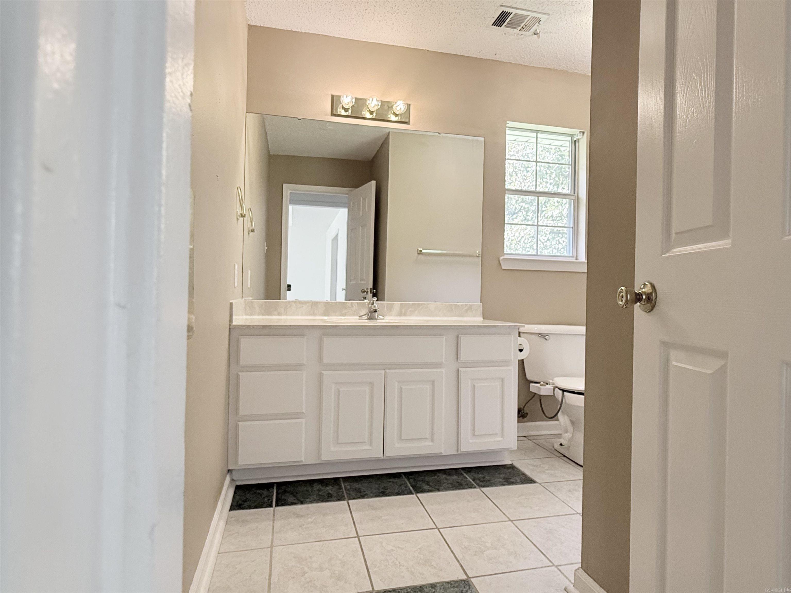 917 Timberwolf Trail Property Photo 36