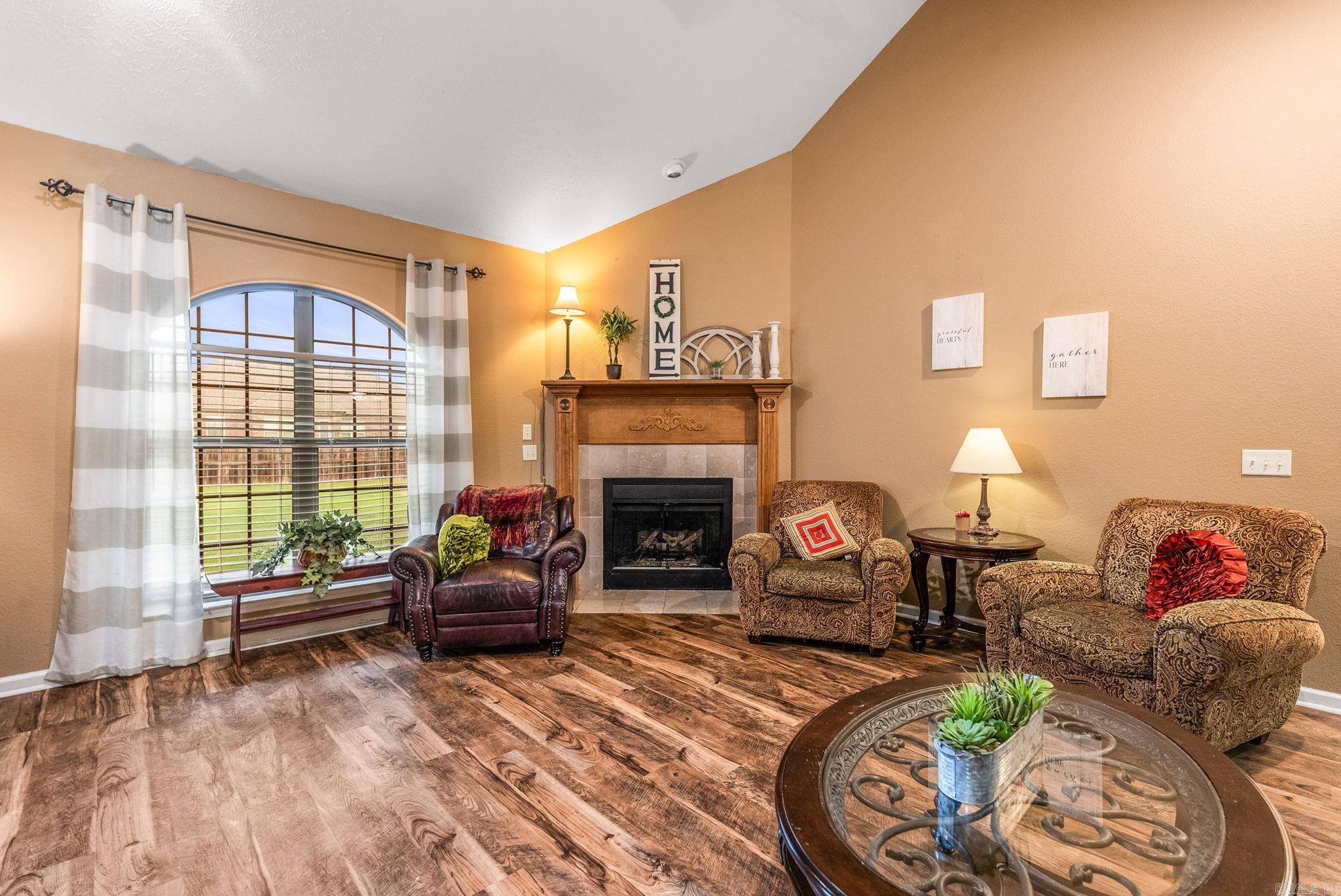 1745 Gardenia Property Photo 10