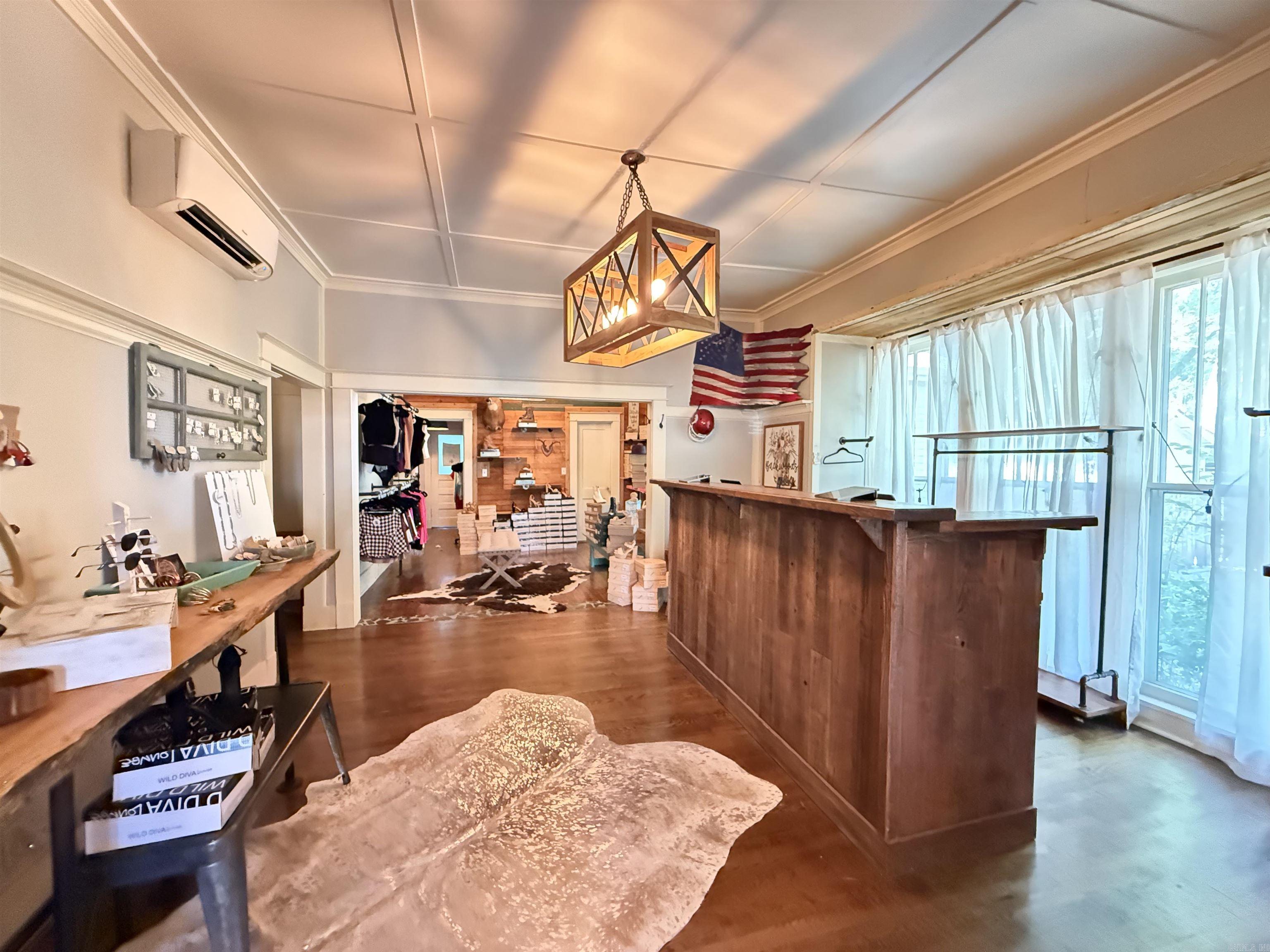 9 Shafer Street Property Photo 11