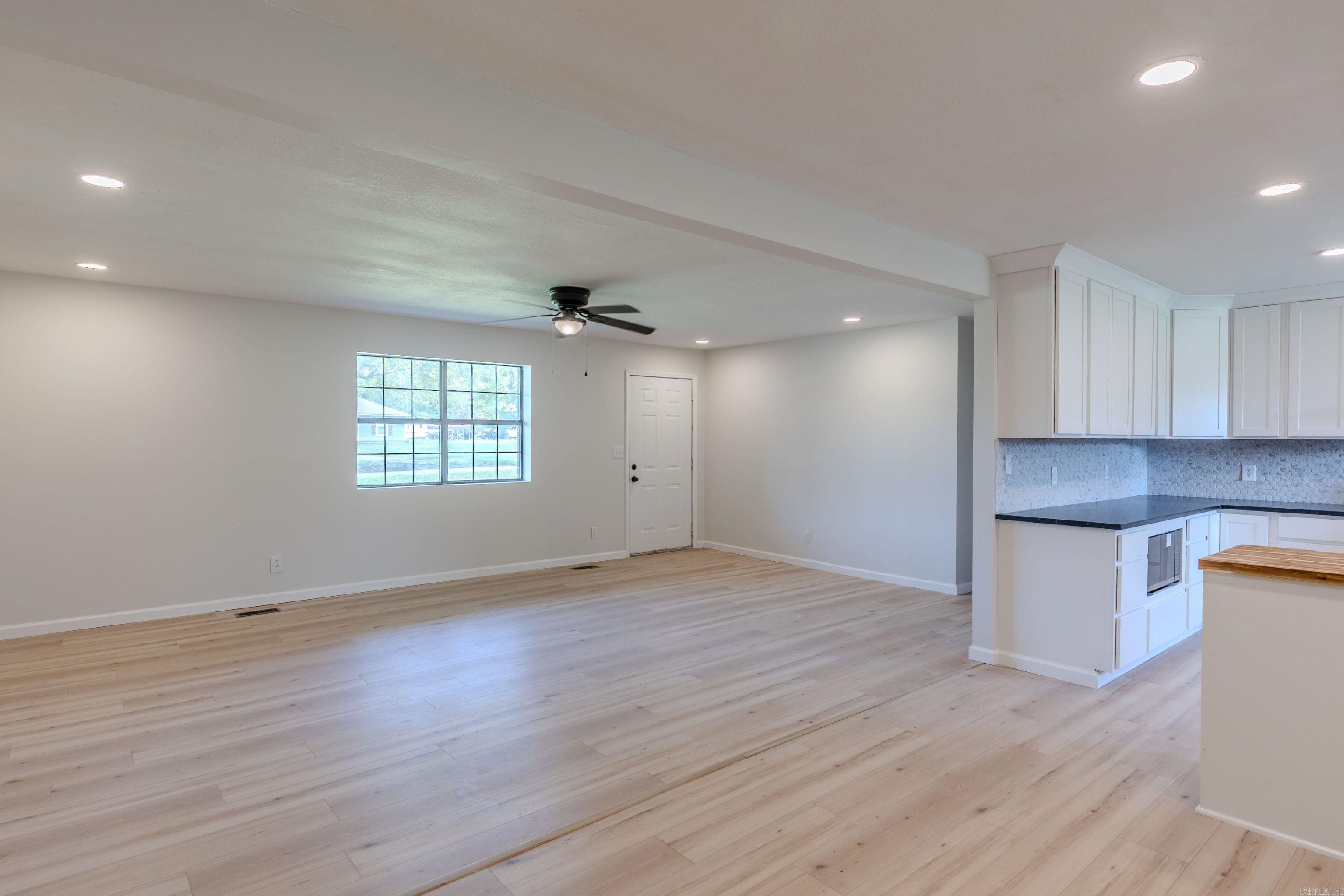 234 Peach Street Property Photo 6
