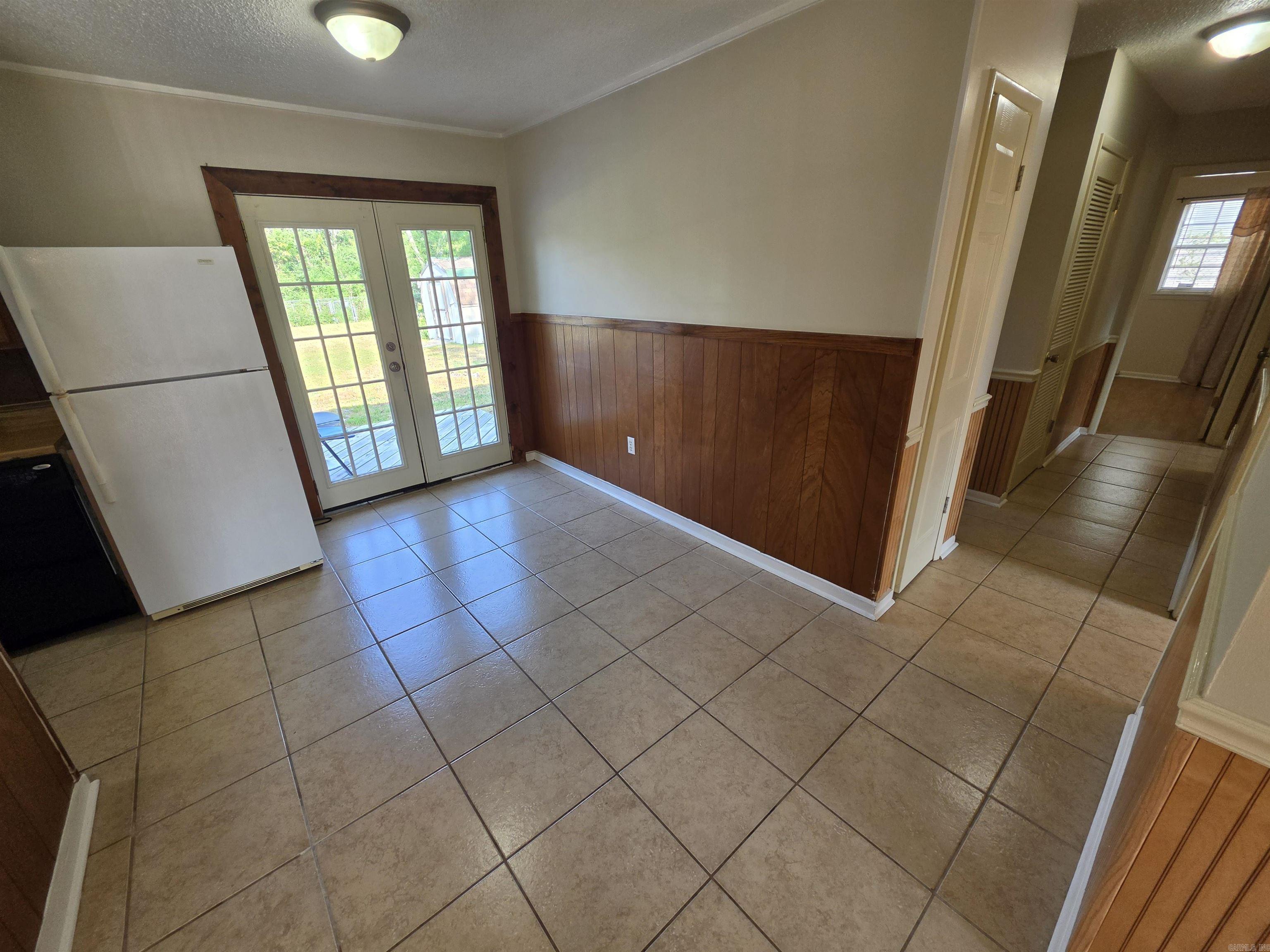 415 S Center Property Photo 7