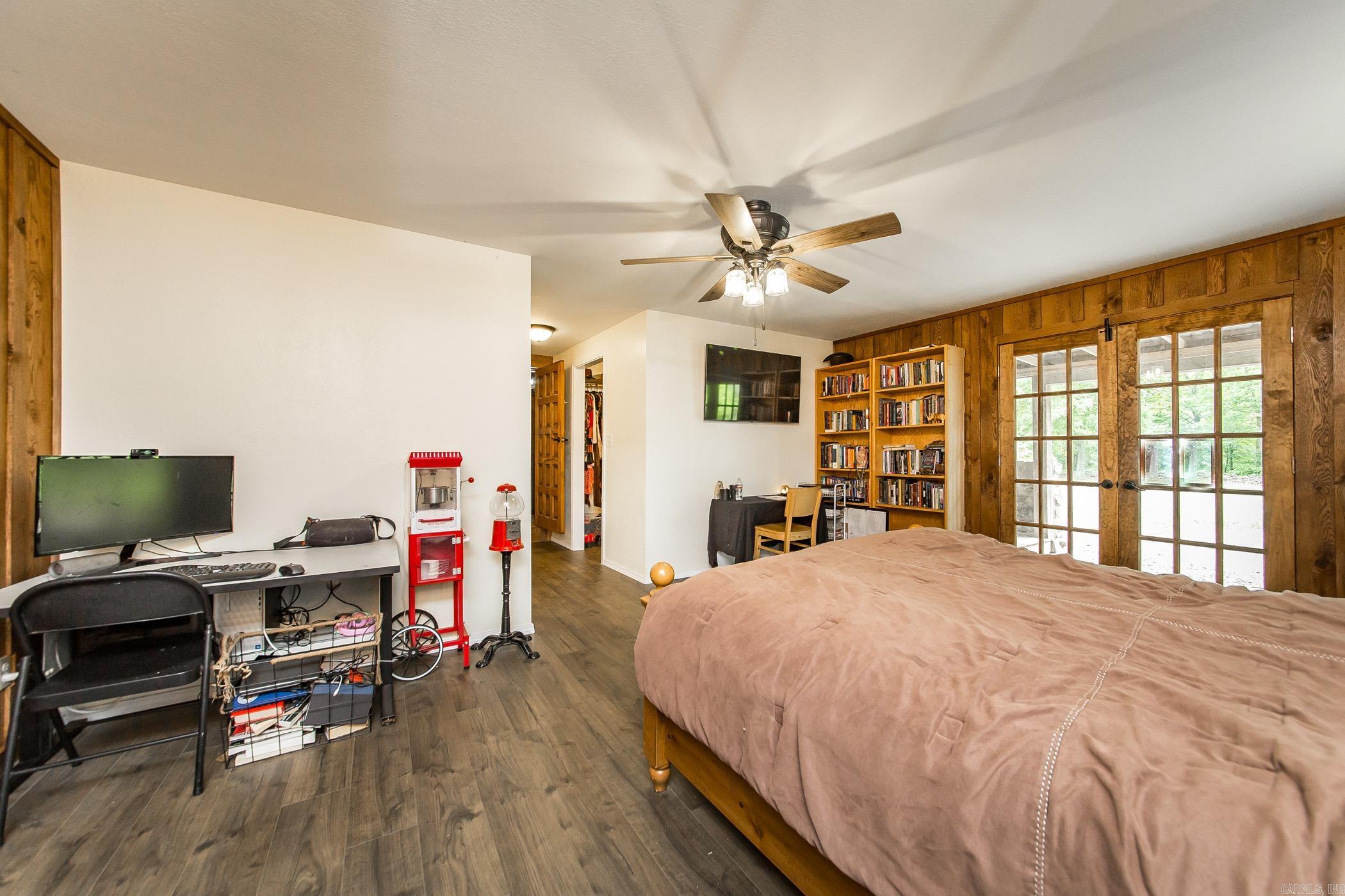 702 Ashwood Road Property Photo 13